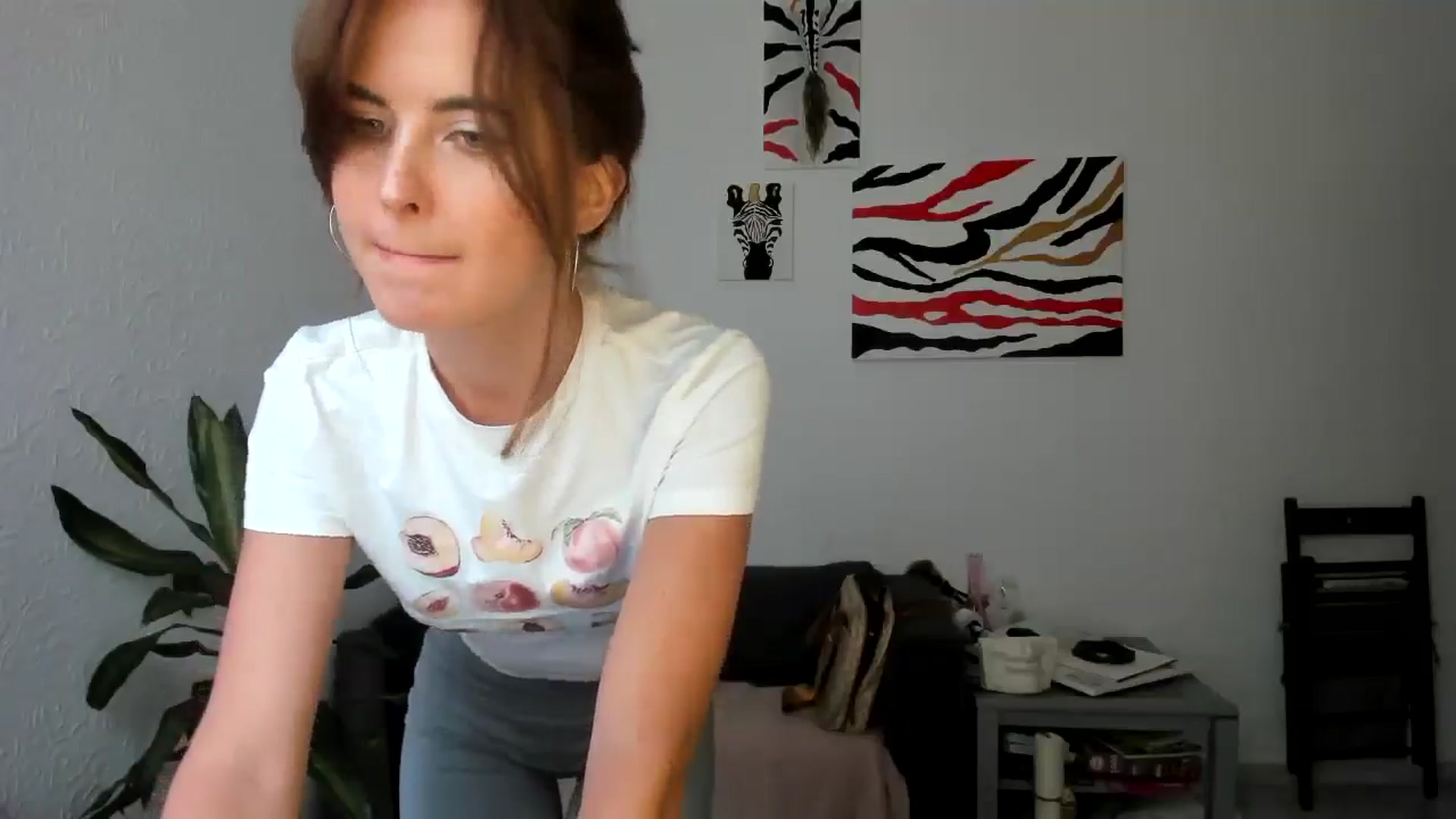 Gallery image thumbnail from AhahaGirl's myfreecams stream on, 09/01/2025, 14:15 image 11 of 20