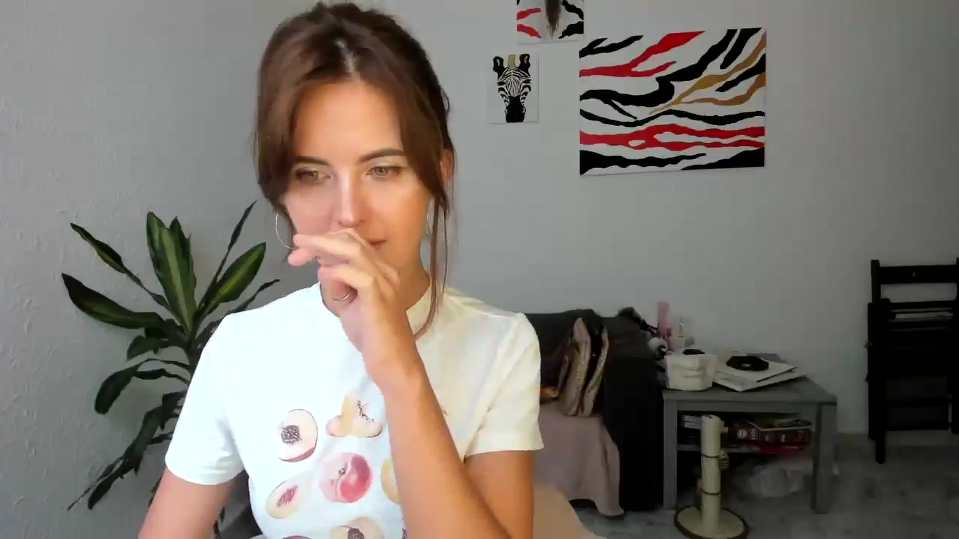 Gallery image thumbnail from AhahaGirl's myfreecams stream on, 09/01/2025, 14:15 image 6 of 20