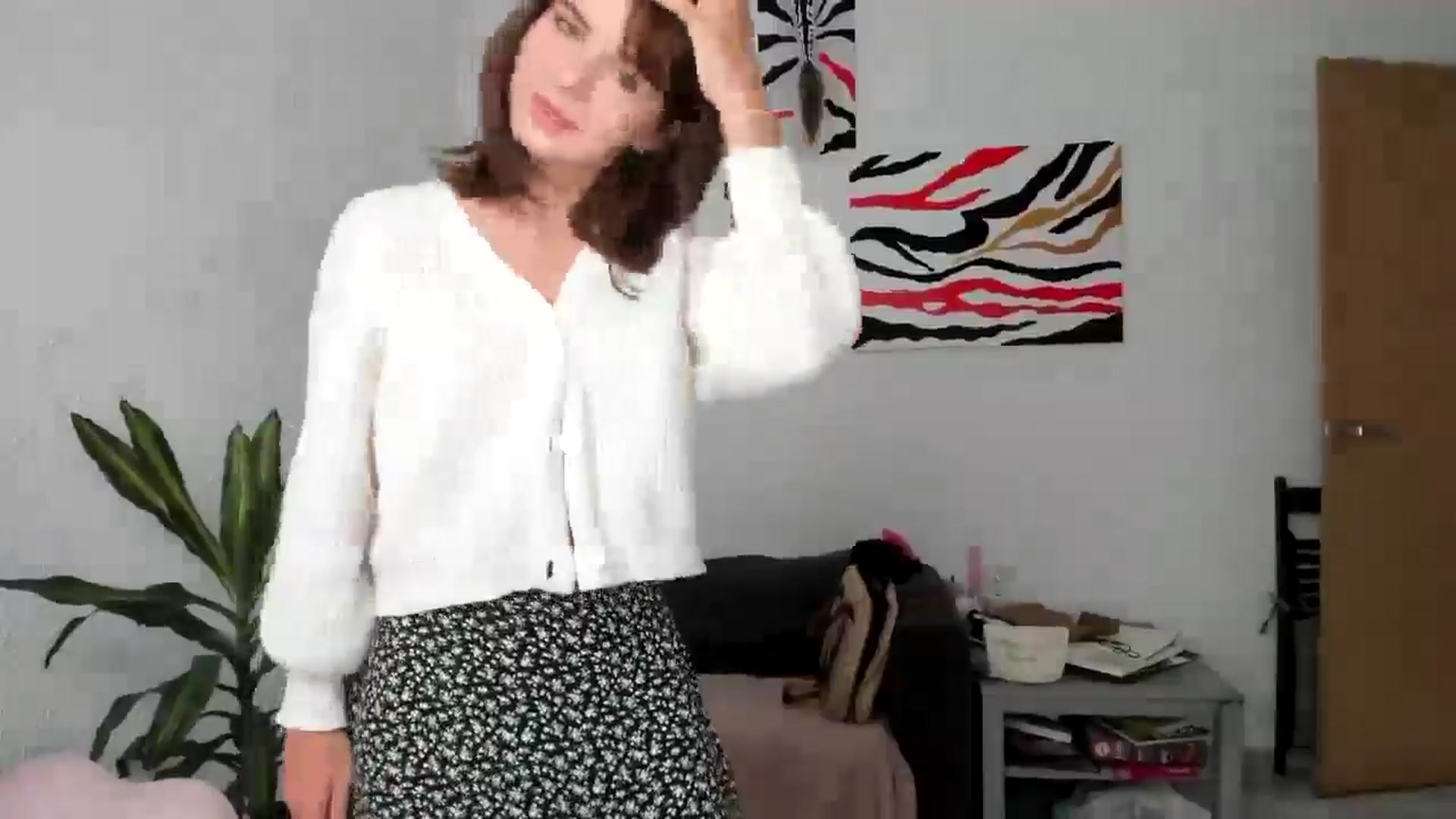 Gallery image thumbnail from AhahaGirl's myfreecams stream on, 09/05/2025, 13:09 image 5 of 20