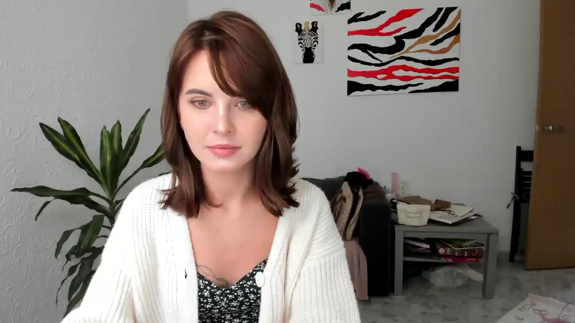 Gallery image thumbnail from AhahaGirl's myfreecams stream on, 09/05/2025, 14:20 image 18 of 20