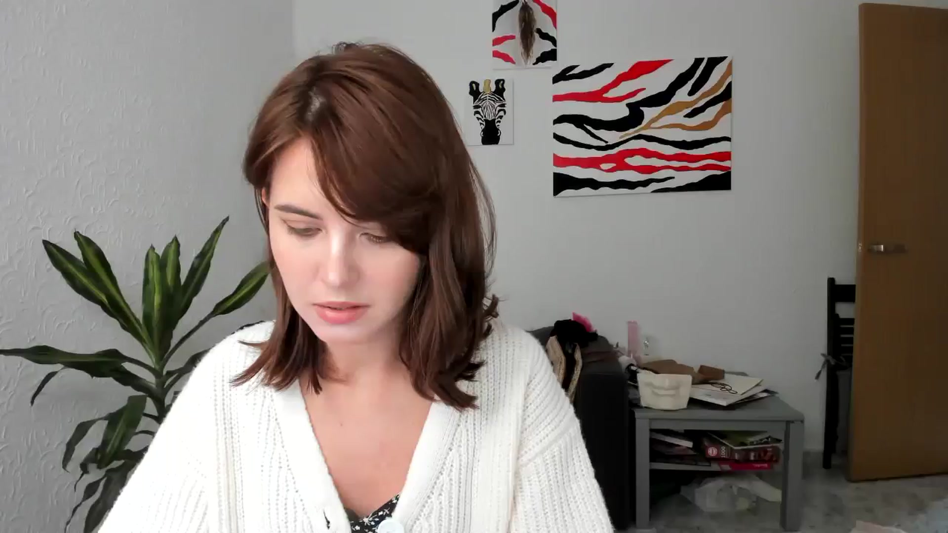 Gallery image thumbnail from AhahaGirl's myfreecams stream on, 09/05/2025, 14:20 image 4 of 20