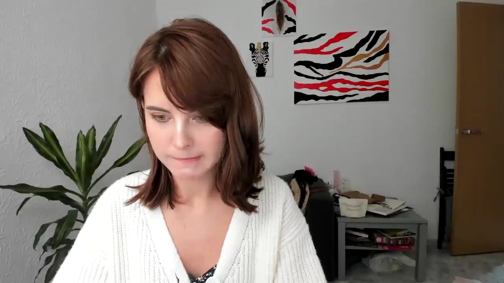 Gallery image thumbnail from AhahaGirl's myfreecams stream on, 09/05/2025, 14:20 image 5 of 20