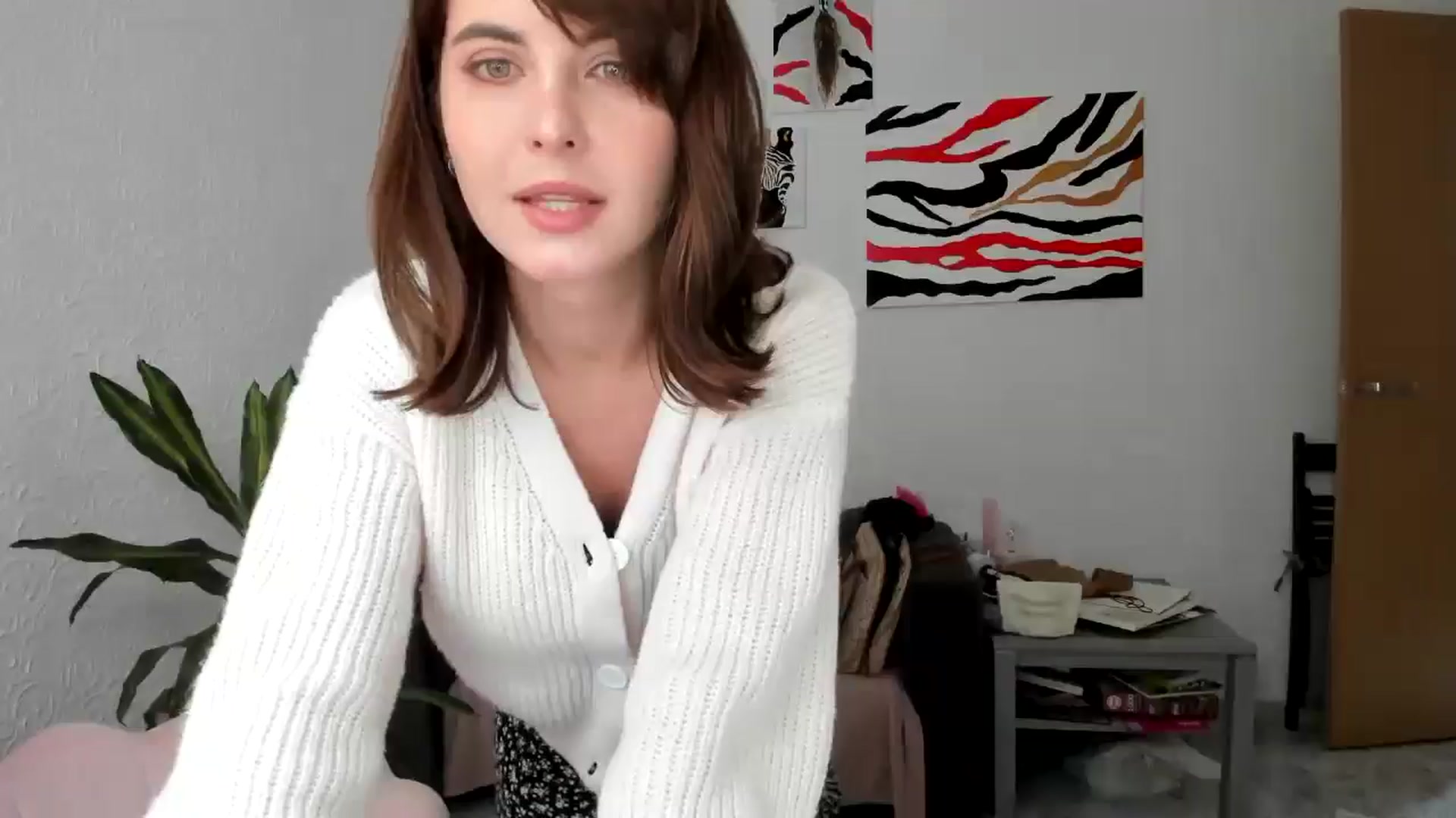 Gallery image thumbnail from AhahaGirl's myfreecams stream on, 09/05/2025, 15:20 image 3 of 20