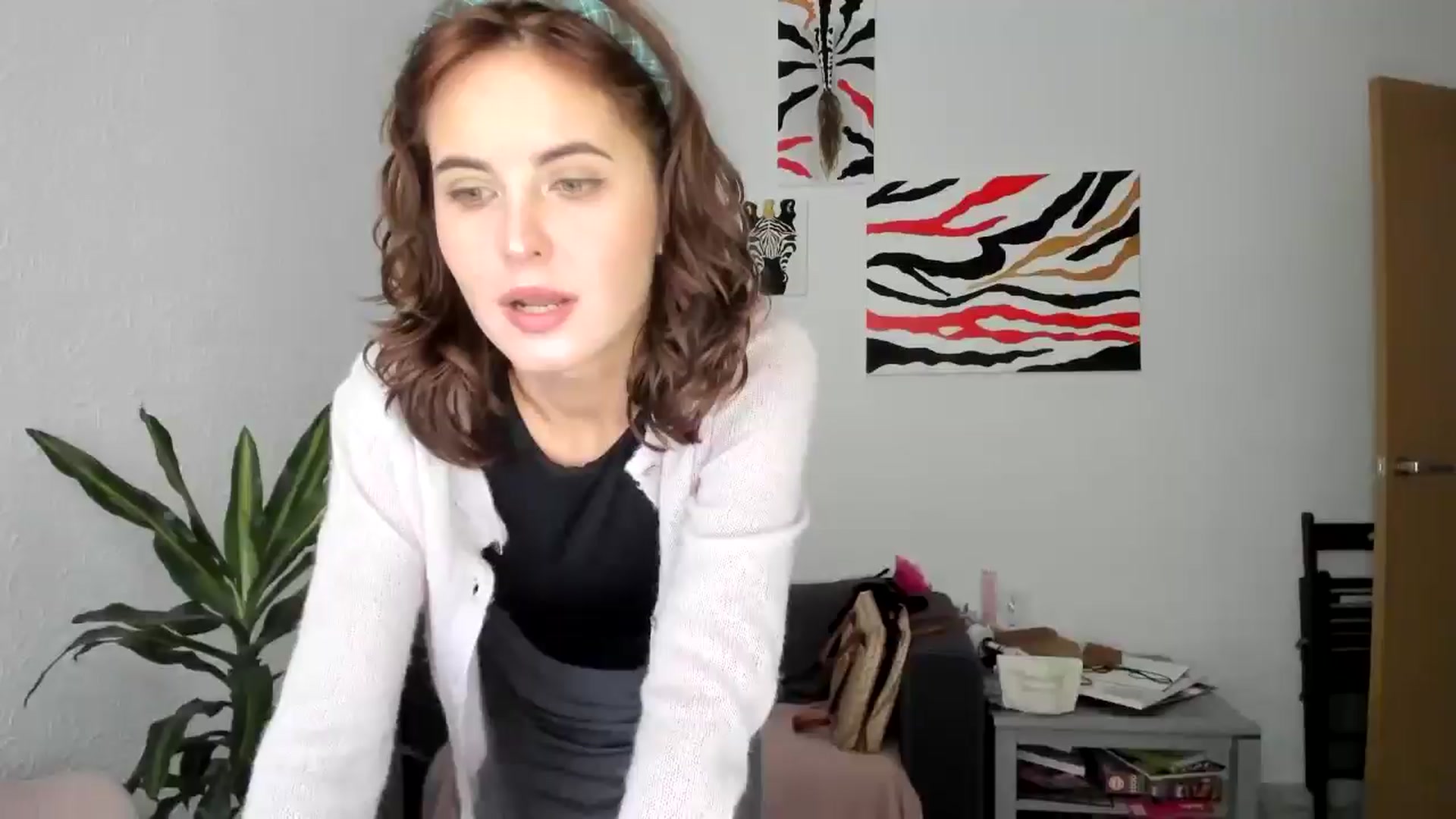 Gallery image thumbnail from AhahaGirl's myfreecams stream on, 09/09/2025, 16:53 image 11 of 20