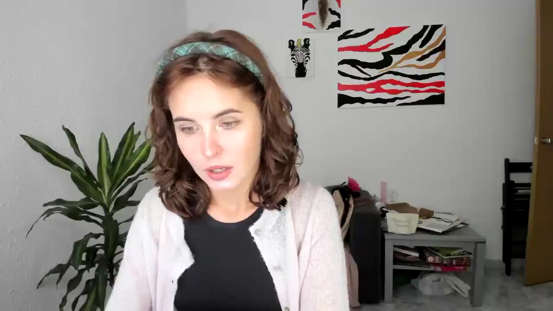 Gallery image thumbnail from AhahaGirl's myfreecams stream on, 09/09/2025, 16:53 image 17 of 20