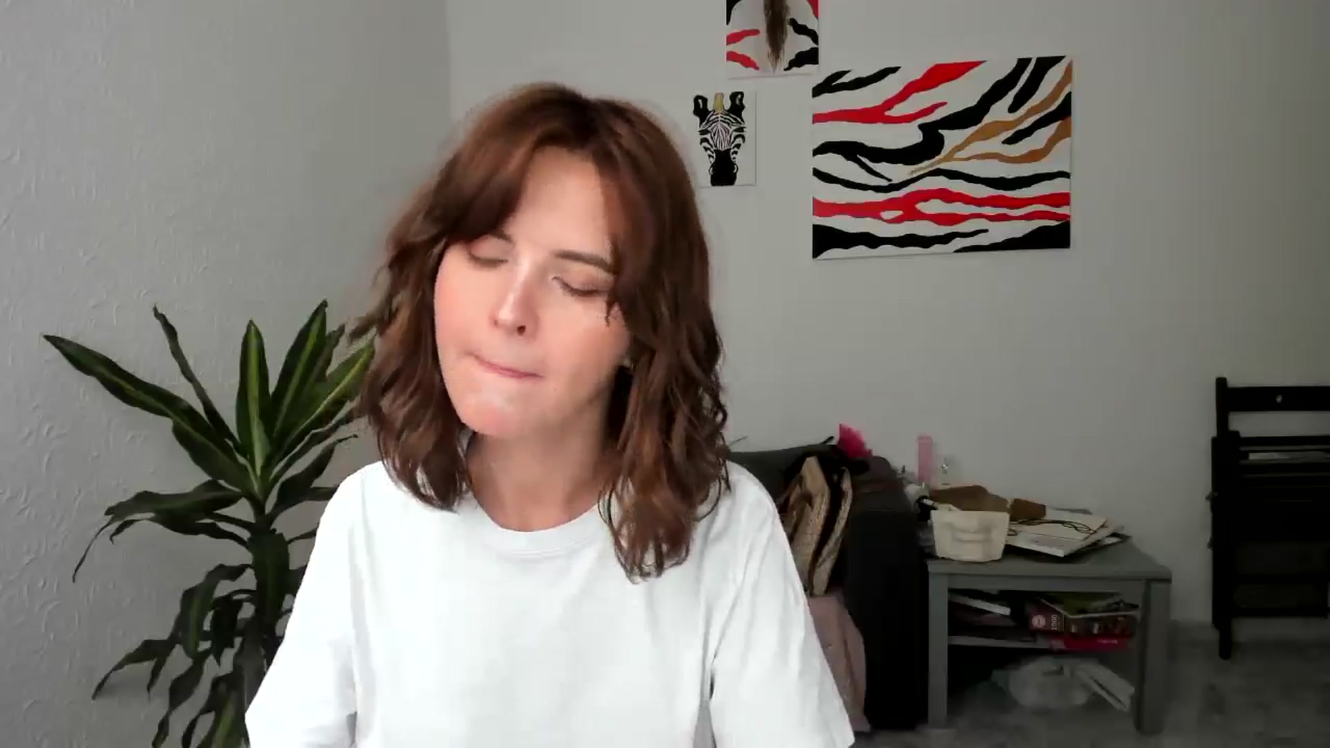 Gallery image thumbnail from AhahaGirl's myfreecams stream on, 09/10/2025, 14:42 image 5 of 20