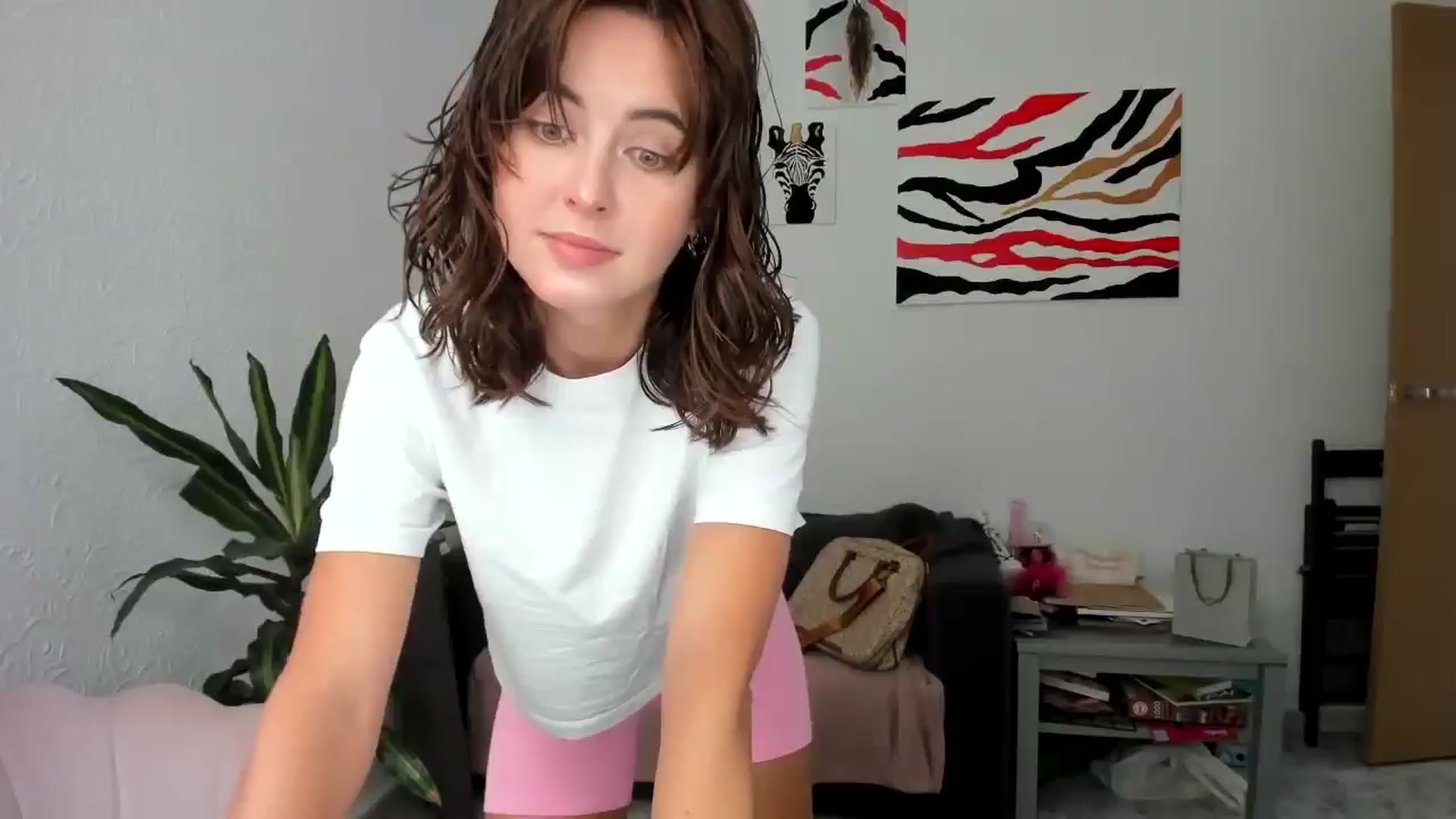 Gallery image thumbnail from AhahaGirl's myfreecams stream on, 09/17/2025, 13:06 image 18 of 20