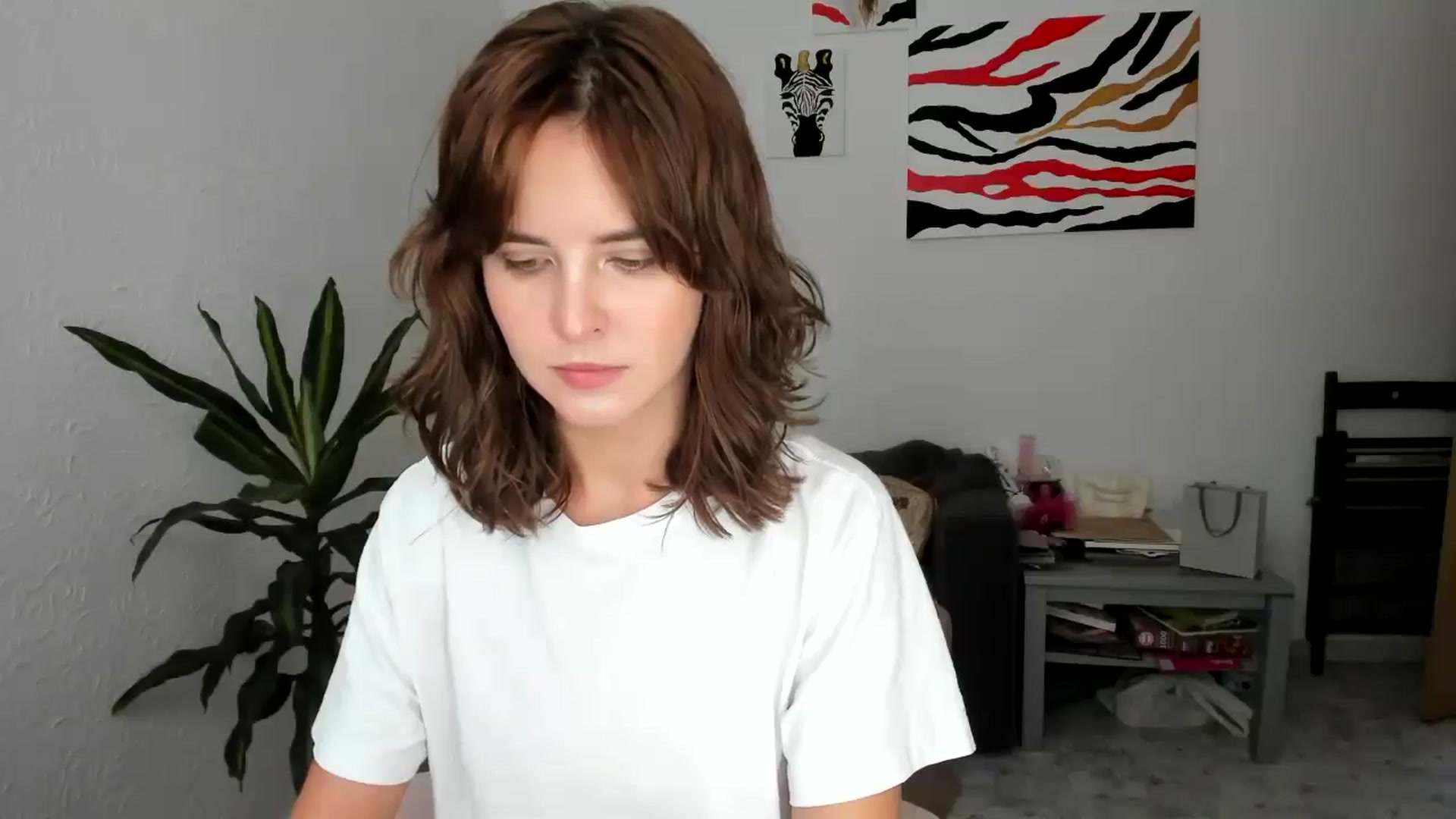 Gallery image thumbnail from AhahaGirl's myfreecams stream on, 09/17/2025, 15:11 image 10 of 20