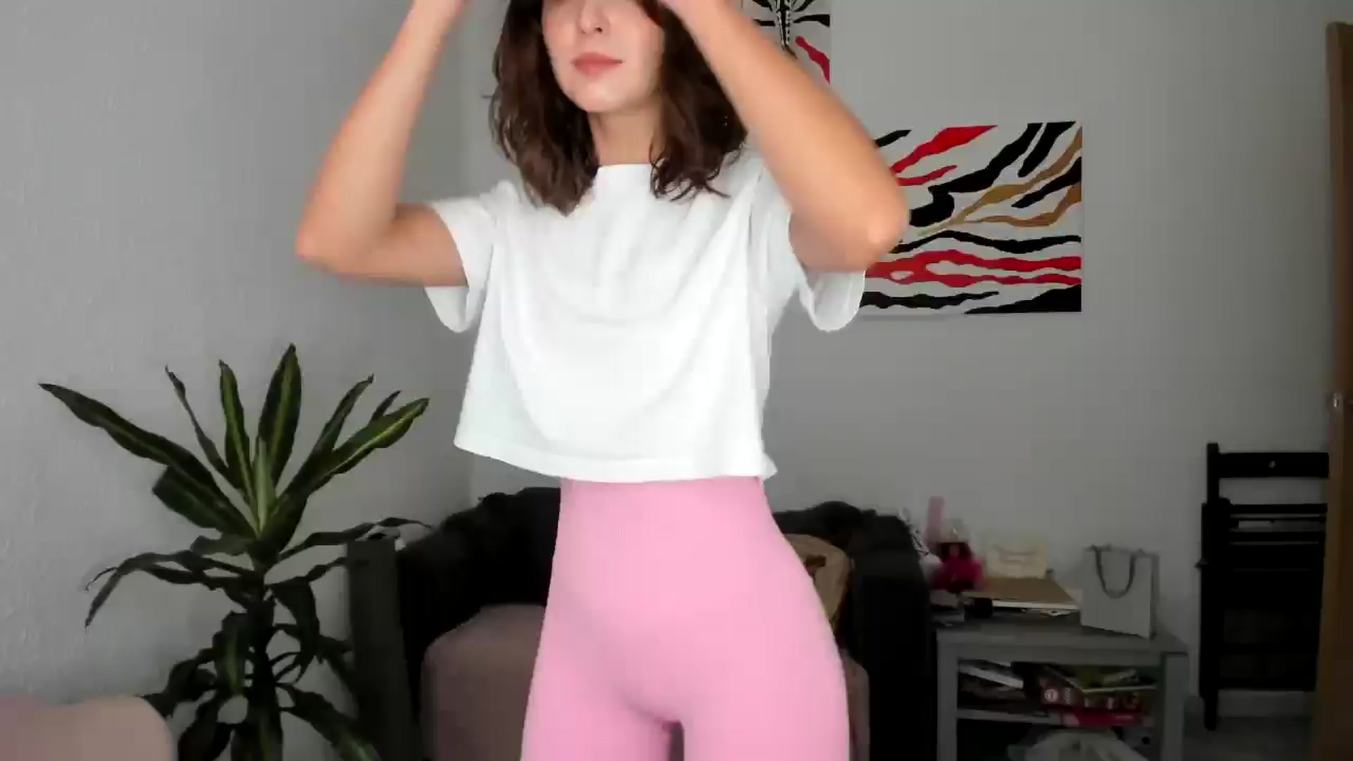 Gallery image thumbnail from AhahaGirl's myfreecams stream on, 09/17/2025, 15:11 image 18 of 20