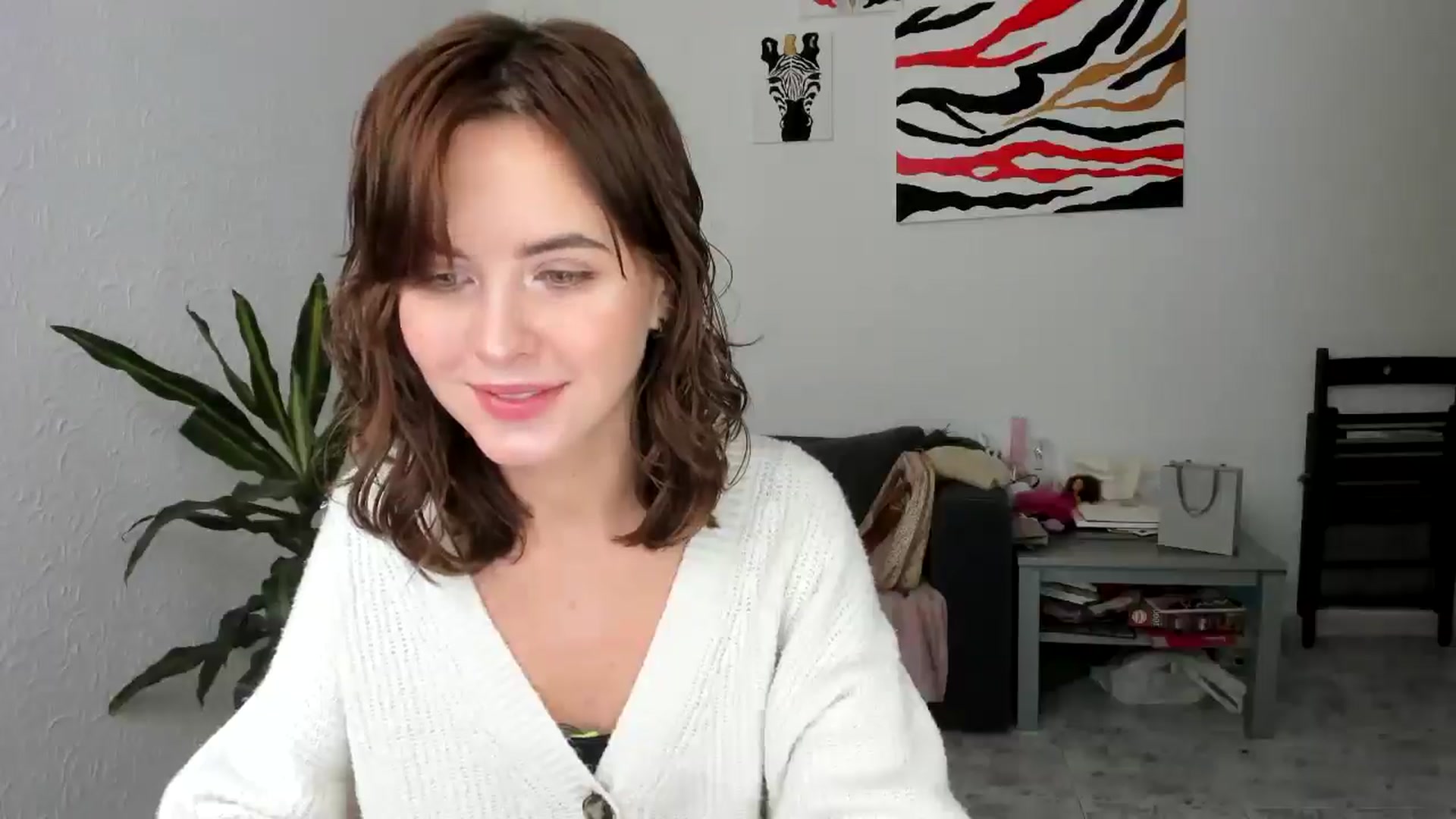 Gallery image thumbnail from AhahaGirl's myfreecams stream on, 09/20/2025, 13:45 image 8 of 20