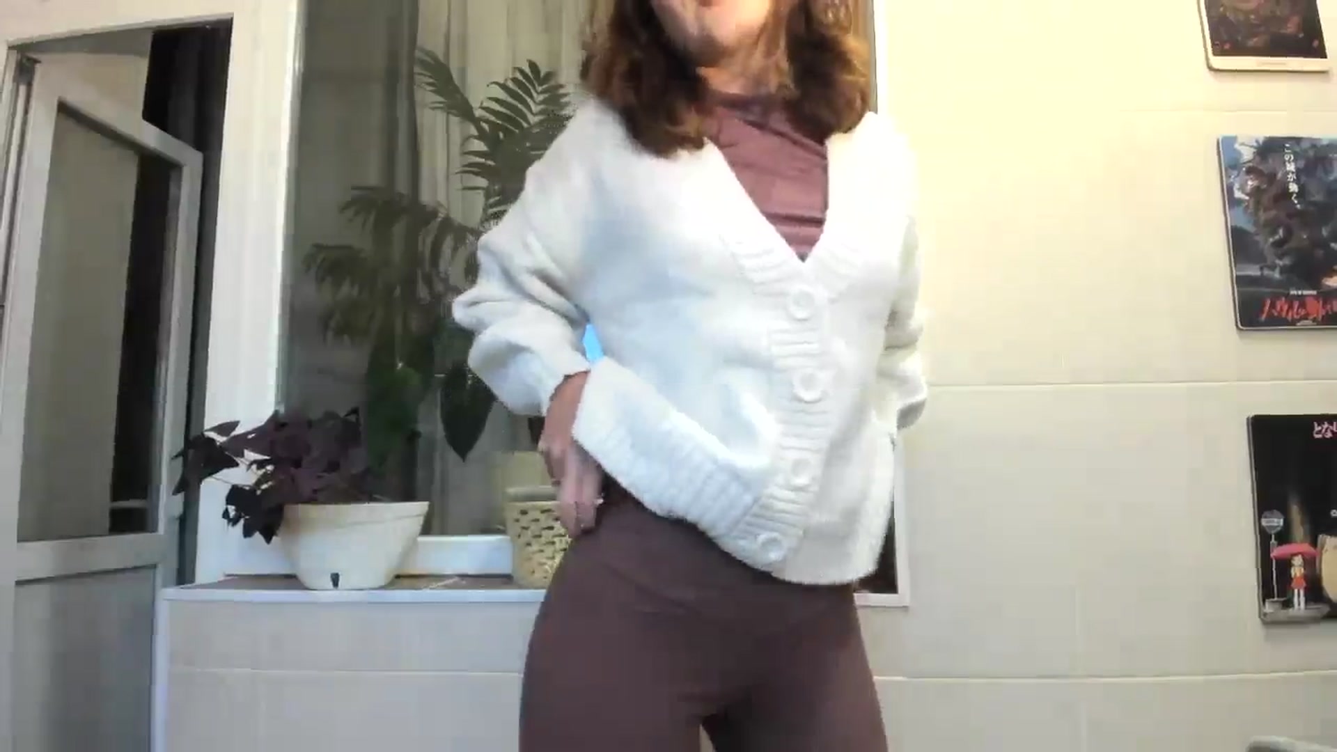 Gallery image thumbnail from AhahaGirl's myfreecams stream on, 09/30/2025, 14:43 image 8 of 20