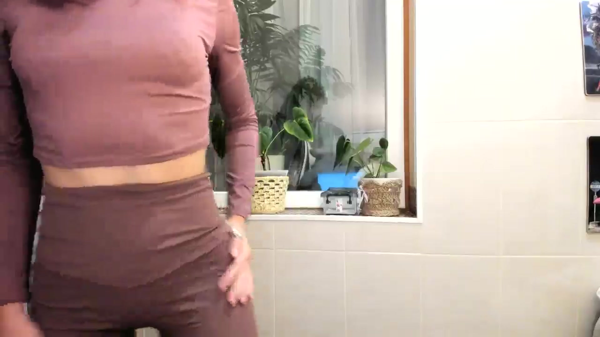 Gallery image thumbnail from AhahaGirl's myfreecams stream on, 09/30/2025, 16:44 image 5 of 20