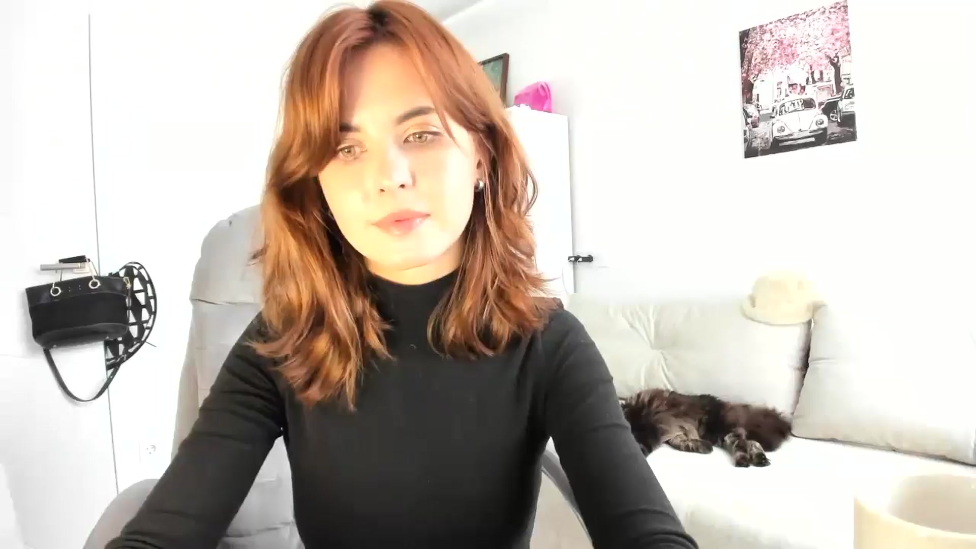 Gallery image thumbnail from AhahaGirl's myfreecams stream on, 10/13/2025, 13:56 image 17 of 20