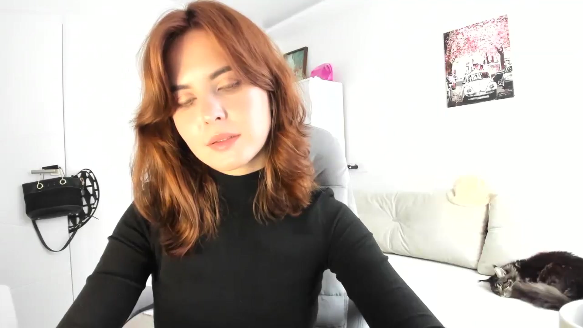 Gallery image thumbnail from AhahaGirl's myfreecams stream on, 10/13/2025, 14:14 image 10 of 20