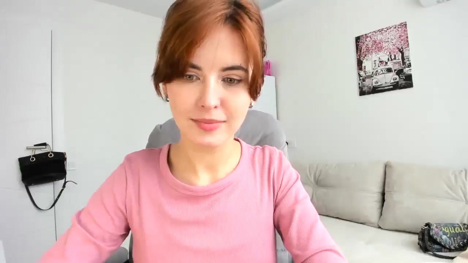 Gallery image thumbnail from AhahaGirl's myfreecams stream on, 10/15/2025, 08:52 image 18 of 20