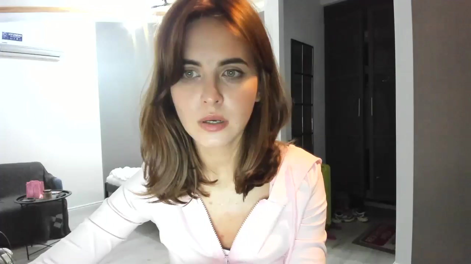 Gallery image thumbnail from AhahaGirl's myfreecams stream on, 10/18/2025, 16:48 image 19 of 20
