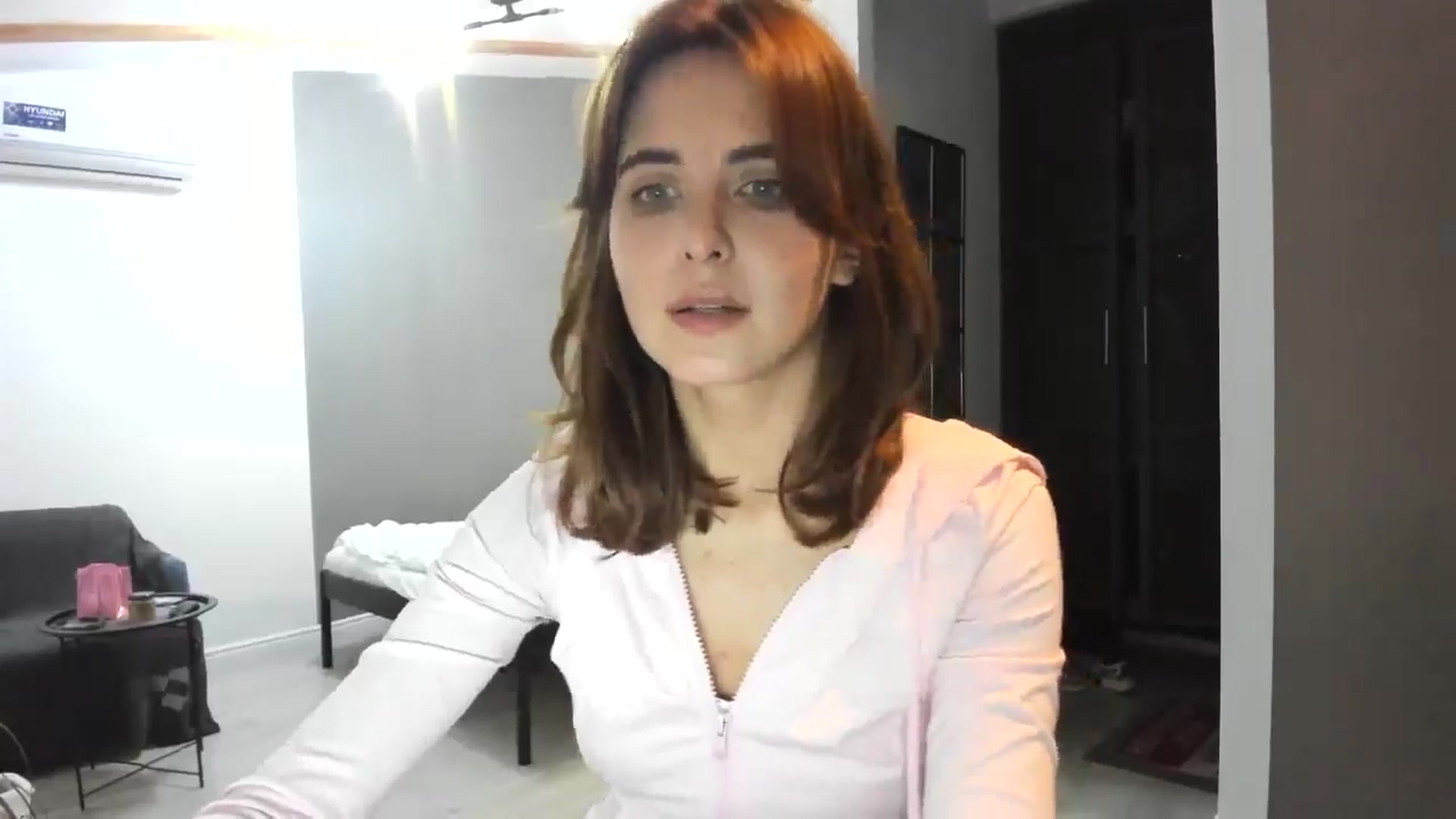 Gallery image thumbnail from AhahaGirl's myfreecams stream on, 10/18/2025, 16:48 image 8 of 20