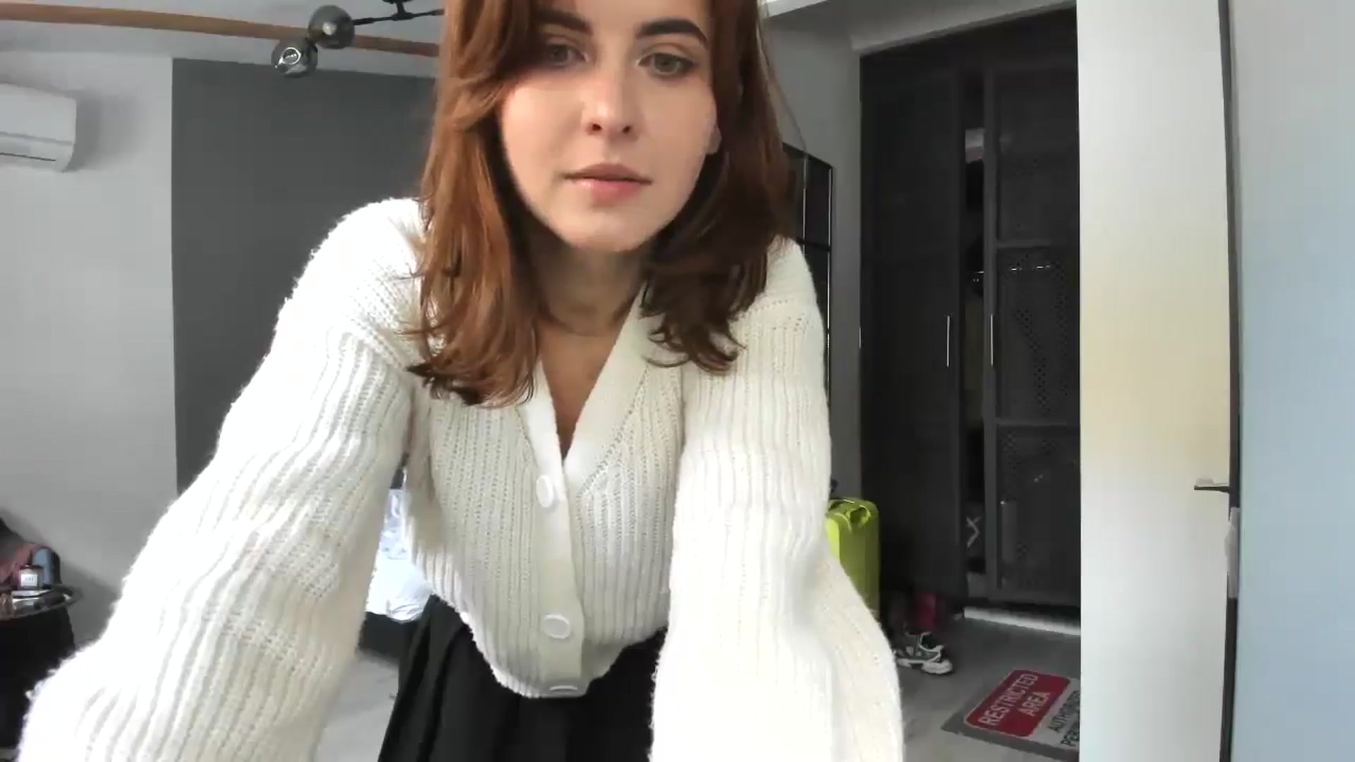 Gallery image thumbnail from AhahaGirl's myfreecams stream on, 10/23/2025, 12:37 image 2 of 20