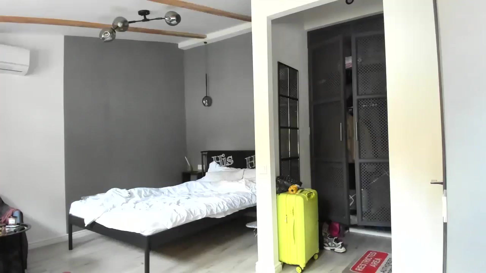 Gallery image thumbnail from AhahaGirl's myfreecams stream on, 10/23/2025, 12:37 image 14 of 20