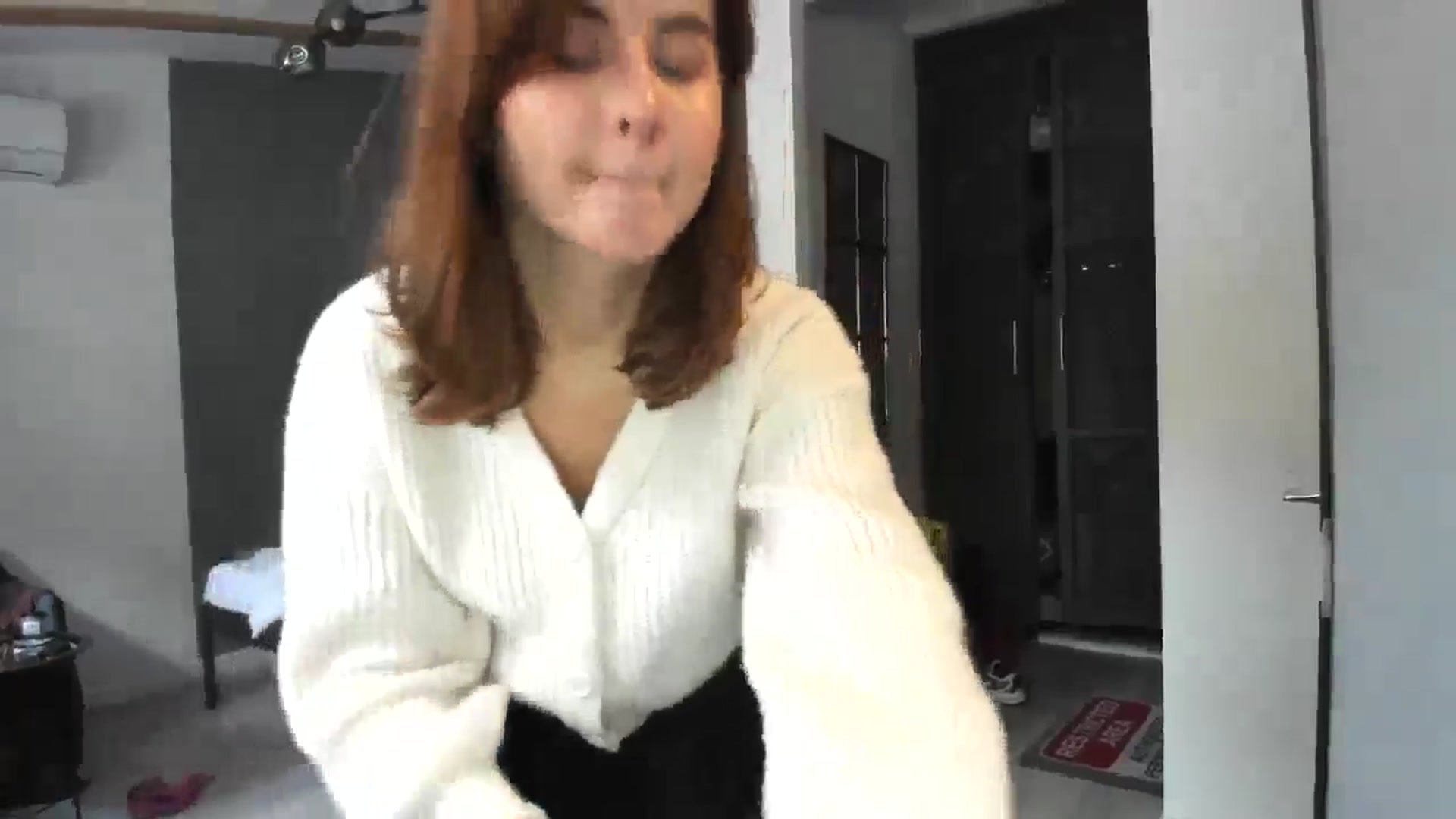 Gallery image thumbnail from AhahaGirl's myfreecams stream on, 10/23/2025, 14:02 image 2 of 20
