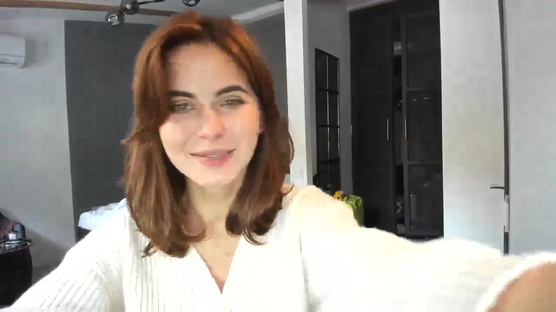 Gallery image thumbnail from AhahaGirl's myfreecams stream on, 10/23/2025, 14:02 image 16 of 20