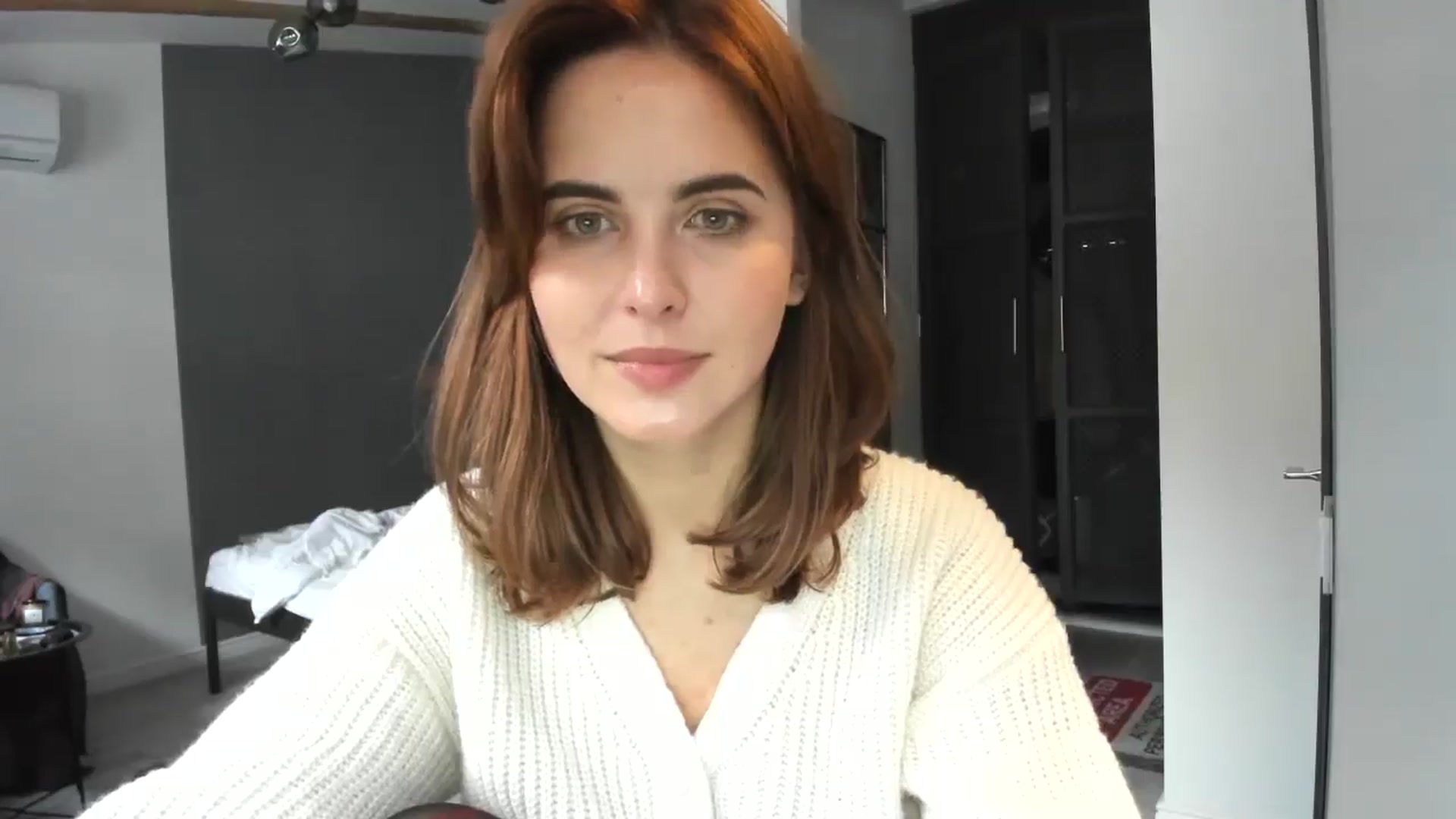 Gallery image thumbnail from AhahaGirl's myfreecams stream on, 10/23/2025, 14:02 image 7 of 20