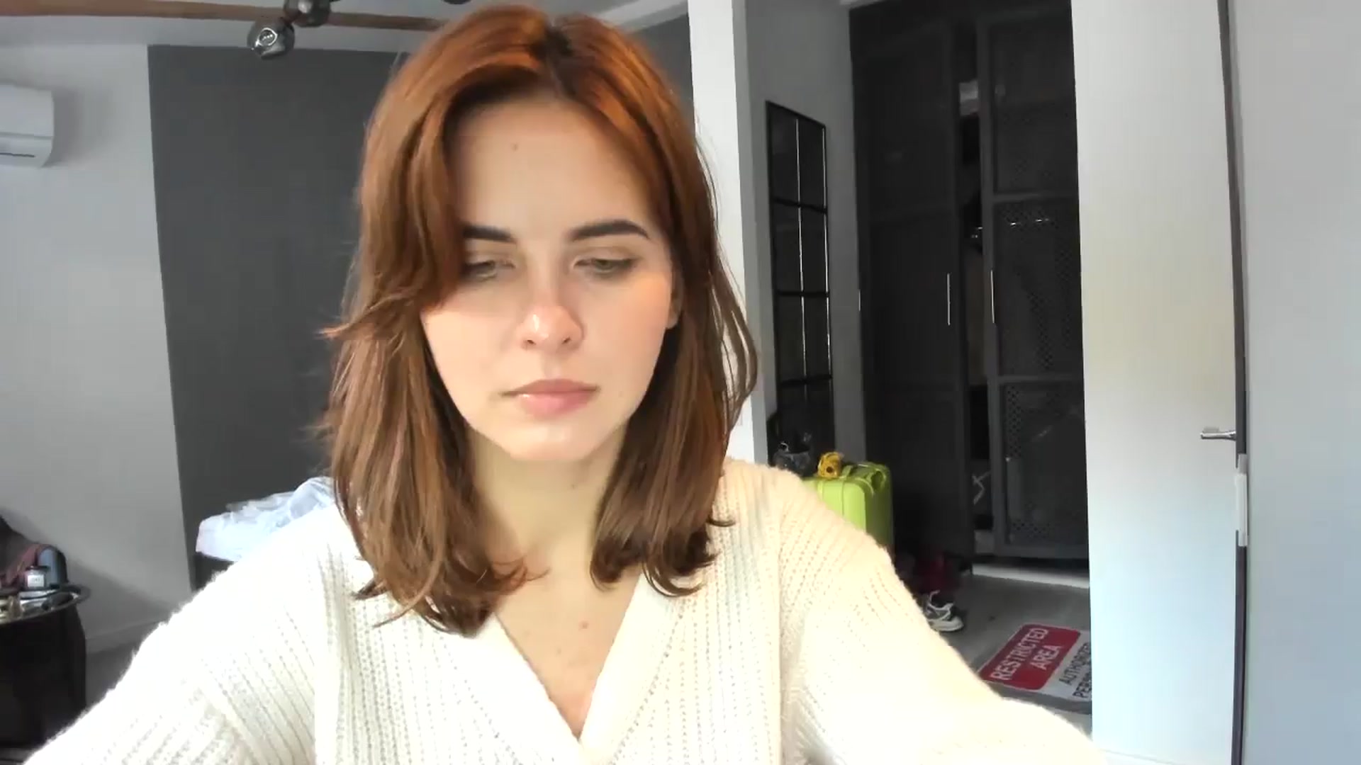 Gallery image thumbnail from AhahaGirl's myfreecams stream on, 10/23/2025, 14:02 image 19 of 20