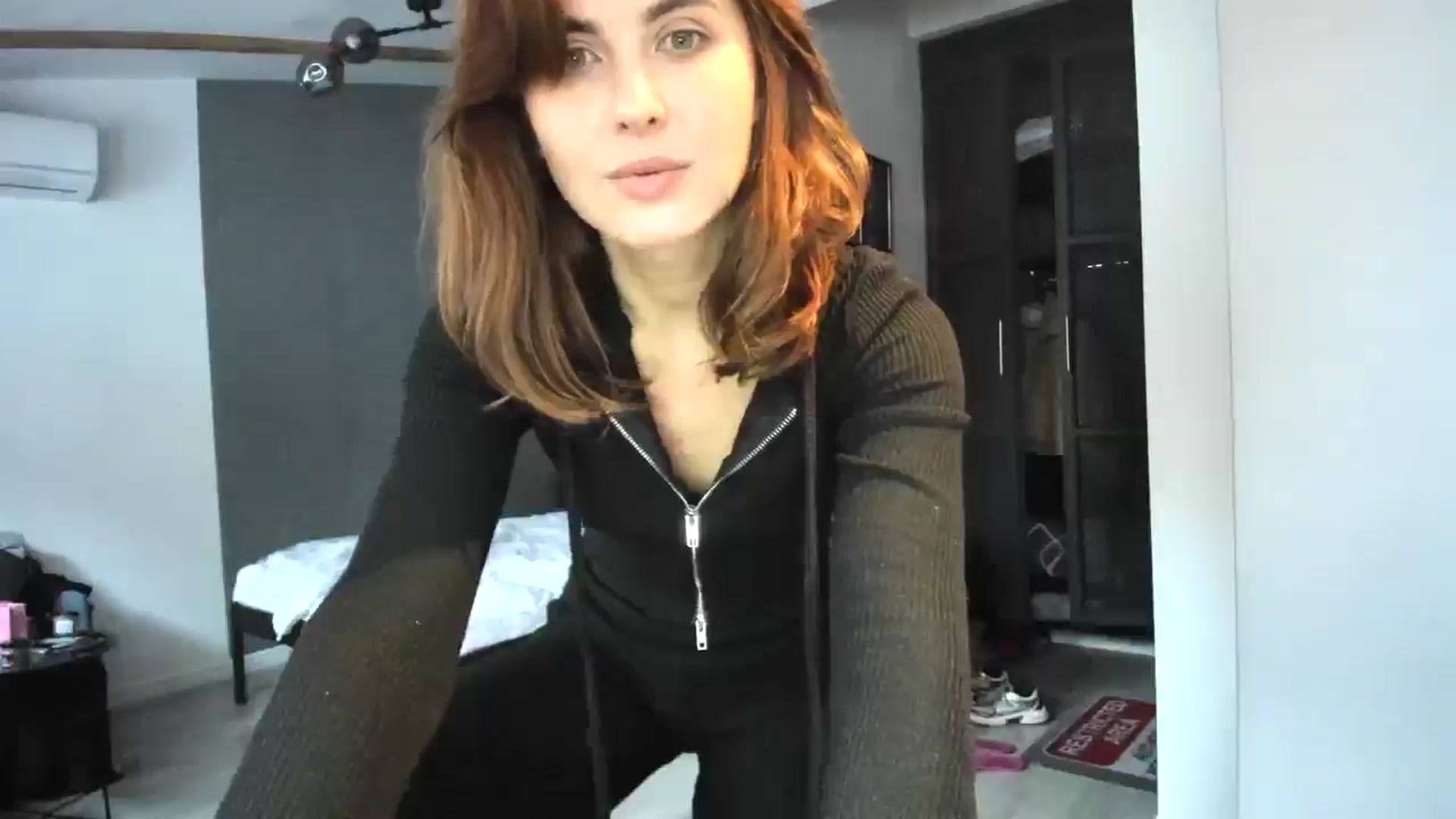 Gallery image thumbnail from AhahaGirl's myfreecams stream on, 10/24/2025, 12:41 image 17 of 20