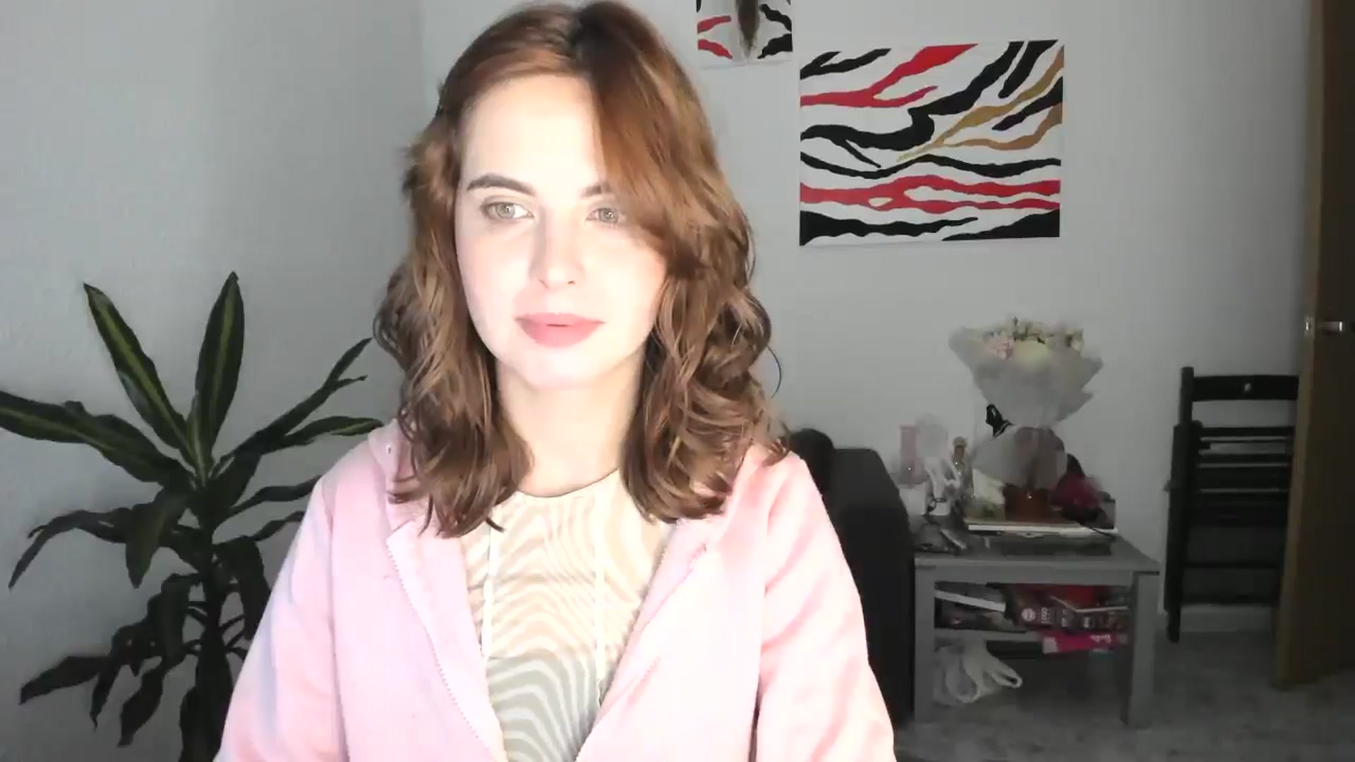 Gallery image thumbnail from AhahaGirl's myfreecams stream on, 10/30/2025, 17:05 image 18 of 20