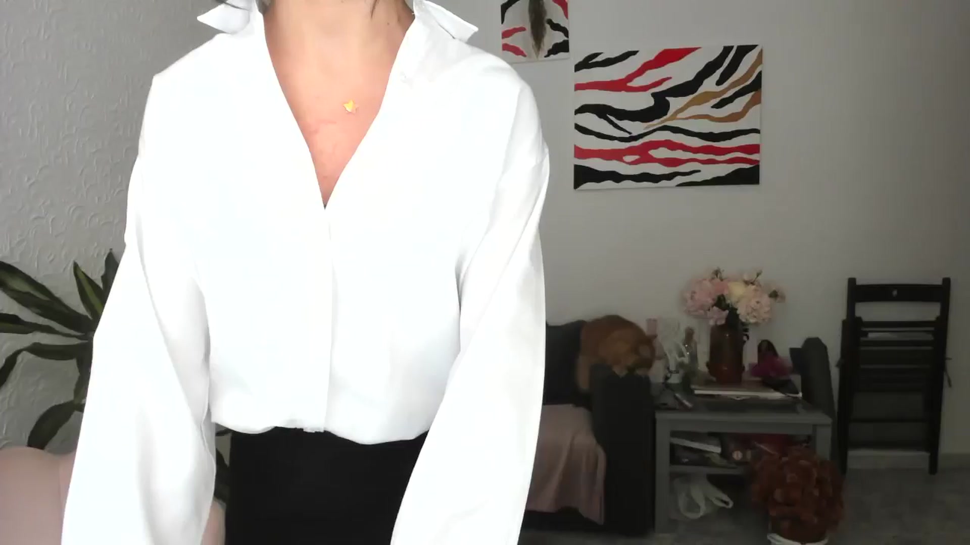 Gallery image thumbnail from AhahaGirl's myfreecams stream on, 10/31/2025, 11:42 image 1 of 20