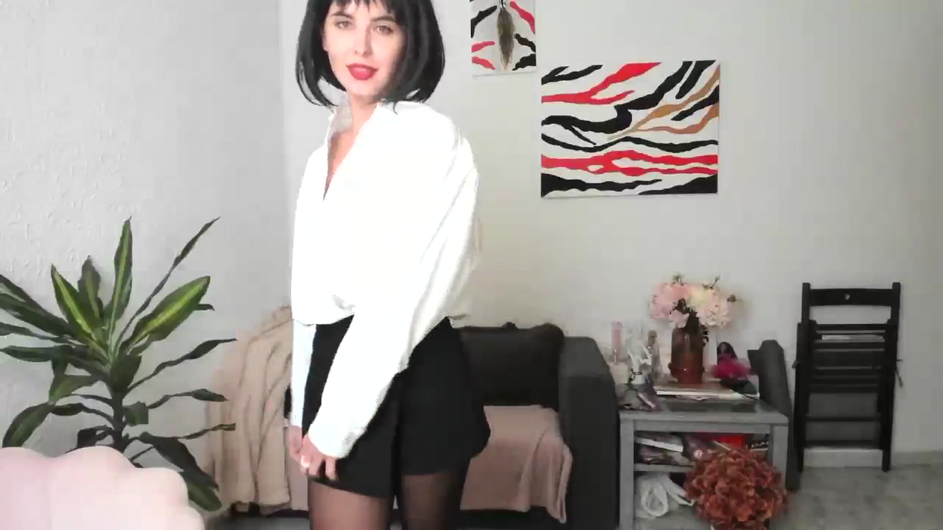 Gallery image thumbnail from AhahaGirl's myfreecams stream on, 10/31/2025, 12:57 image 17 of 20