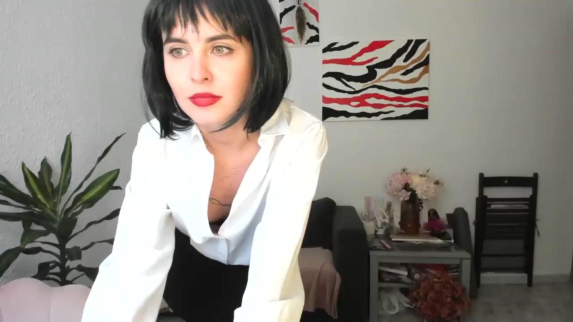 Gallery image thumbnail from AhahaGirl's myfreecams stream on, 10/31/2025, 12:57 image 4 of 20