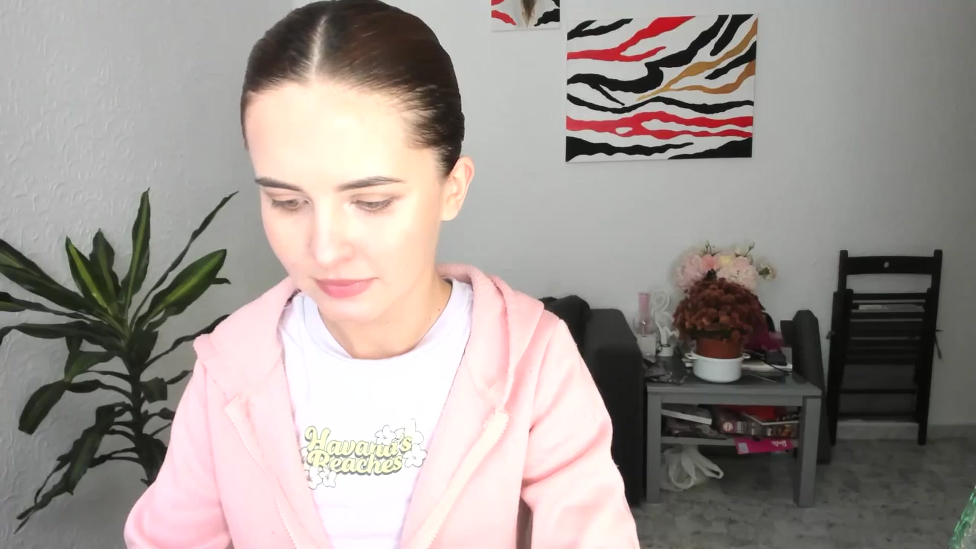 Gallery image thumbnail from AhahaGirl's myfreecams stream on, 11/01/2025, 12:57 image 20 of 20