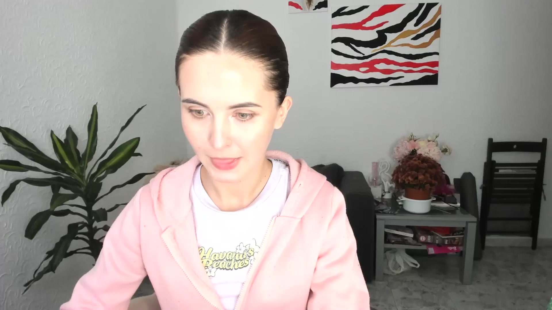Gallery image thumbnail from AhahaGirl's myfreecams stream on, 11/01/2025, 14:28 image 20 of 20