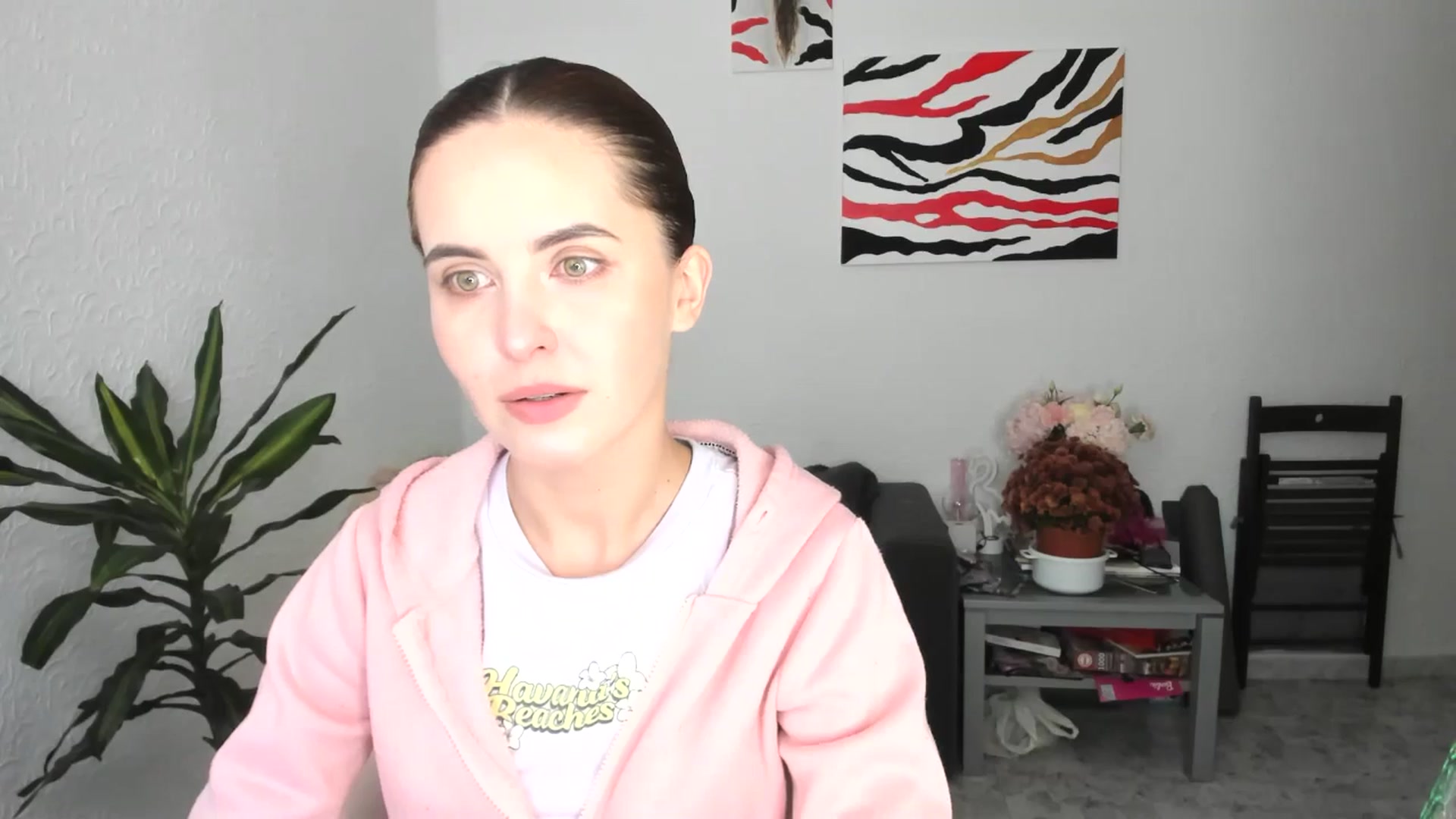 Gallery image thumbnail from AhahaGirl's myfreecams stream on, 11/01/2025, 14:28 image 11 of 20