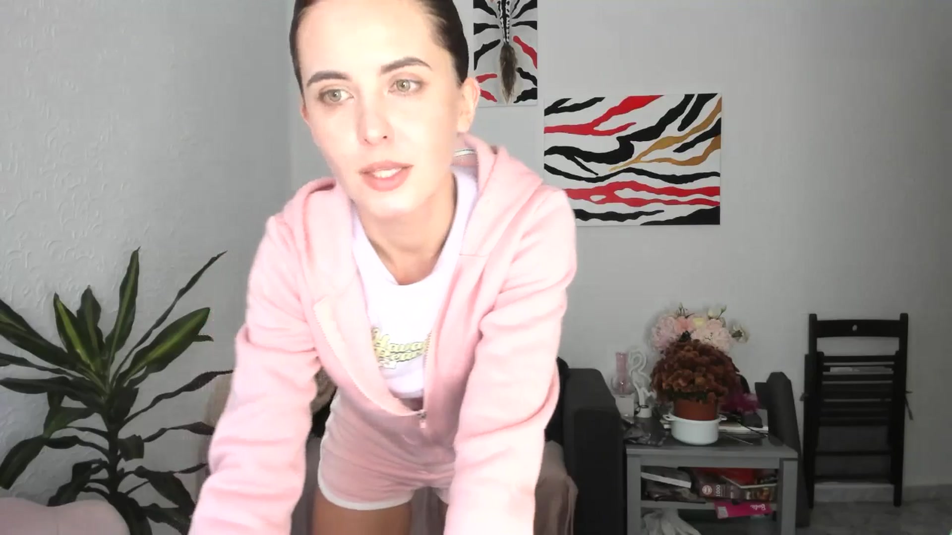 Gallery image thumbnail from AhahaGirl's myfreecams stream on, 11/01/2025, 15:08 image 17 of 20
