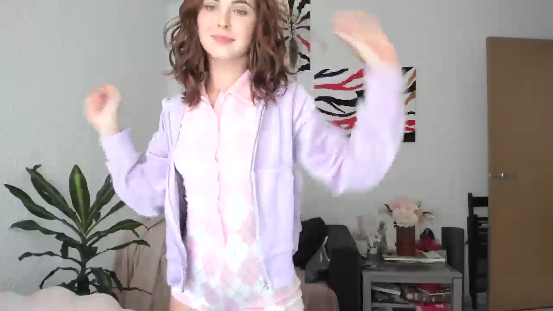 Gallery image thumbnail from AhahaGirl's myfreecams stream on, 11/03/2025, 15:43 image 4 of 20