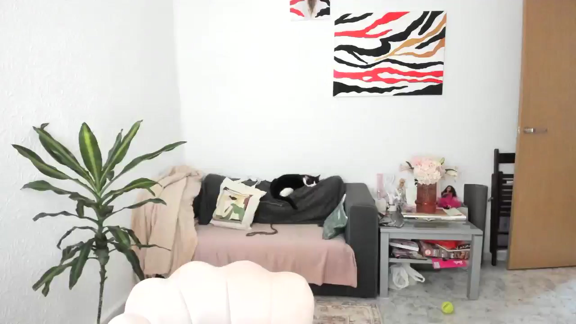 Gallery image thumbnail from AhahaGirl's myfreecams stream on, 11/03/2025, 15:57 image 1 of 20