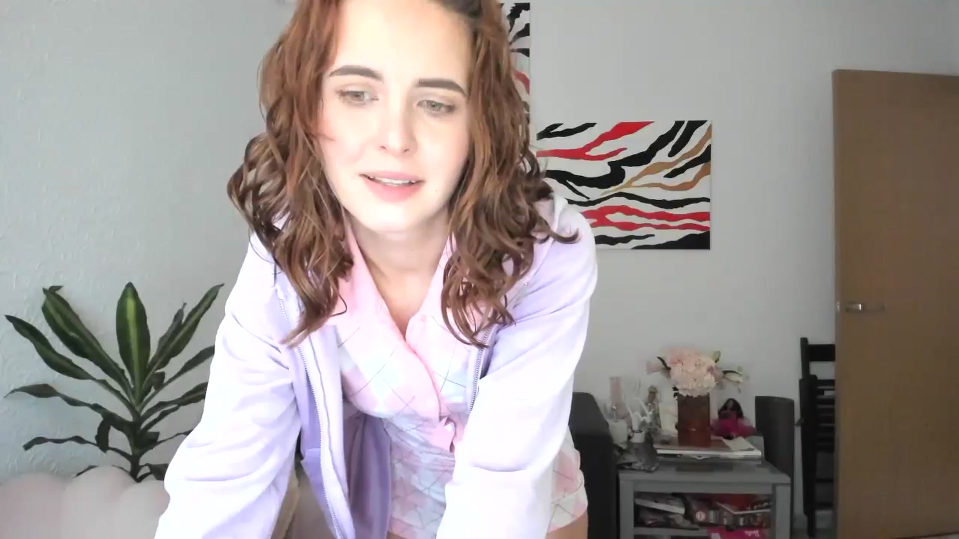 Gallery image thumbnail from AhahaGirl's myfreecams stream on, 11/03/2025, 15:57 image 6 of 20