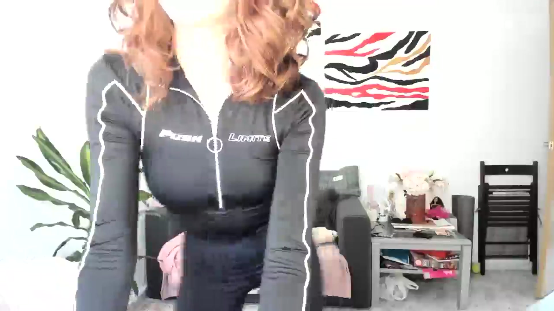 Gallery image thumbnail from AhahaGirl's myfreecams stream on, 11/05/2025, 15:02 image 12 of 20