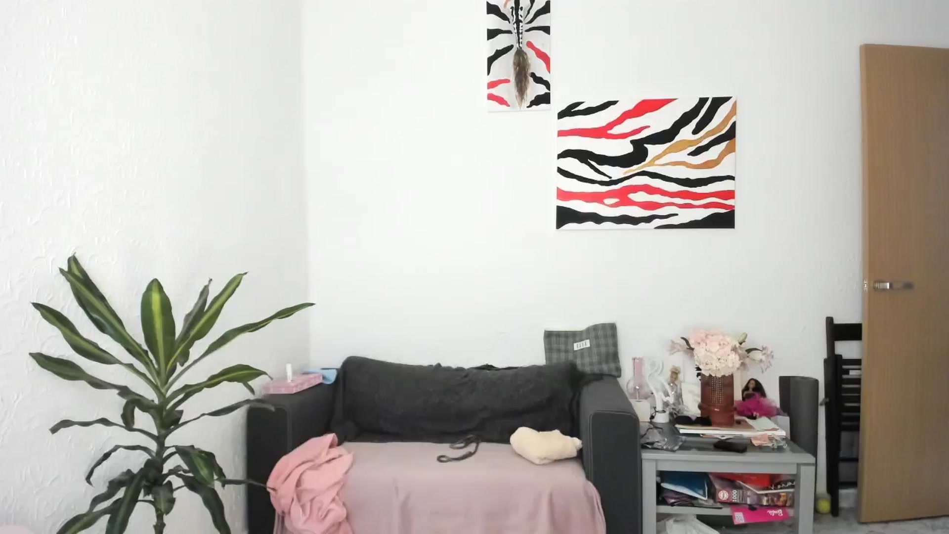 Gallery image thumbnail from AhahaGirl's myfreecams stream on, 11/05/2025, 15:02 image 4 of 20
