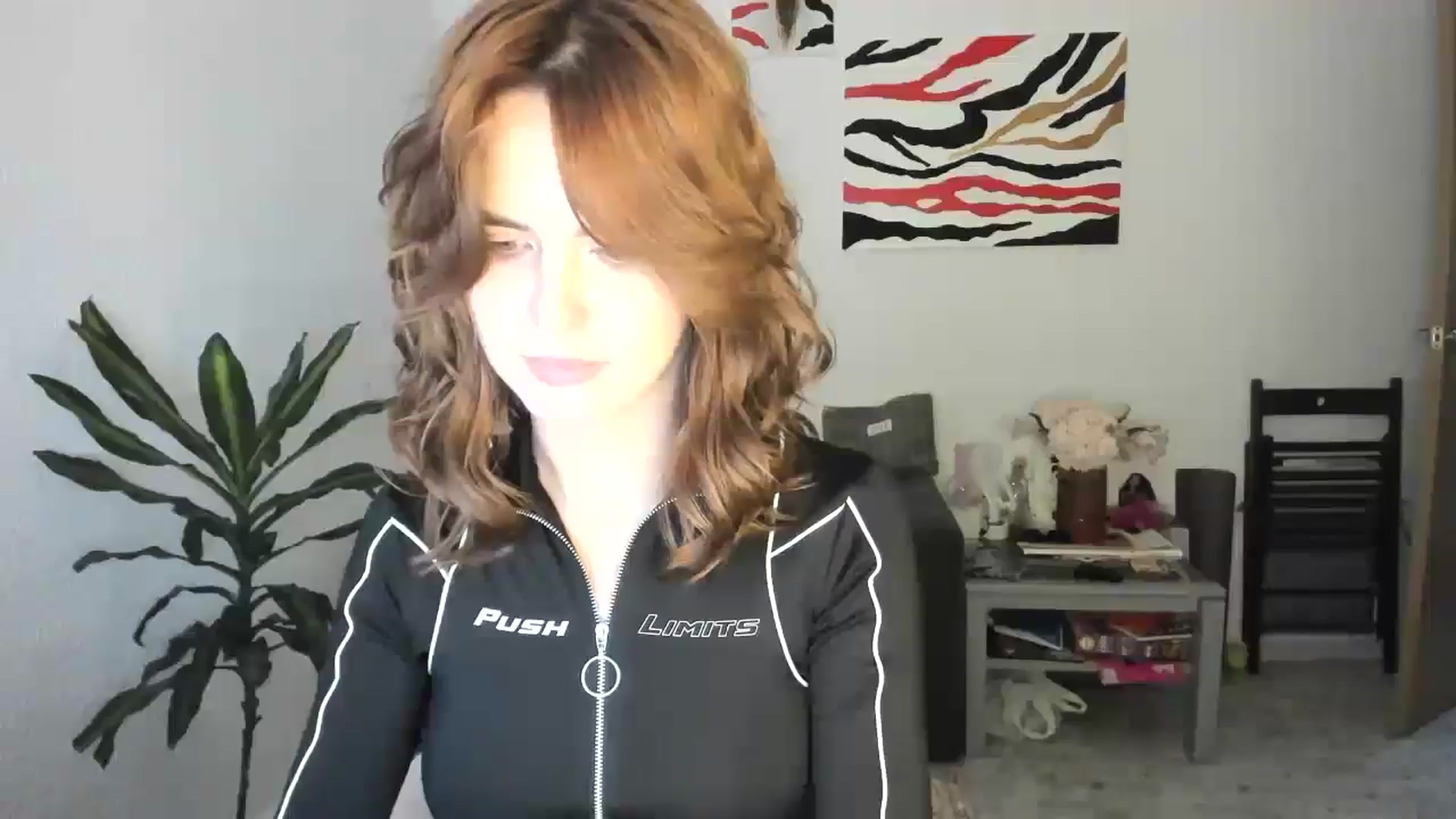 Gallery image thumbnail from AhahaGirl's myfreecams stream on, 11/05/2025, 16:21 image 8 of 20