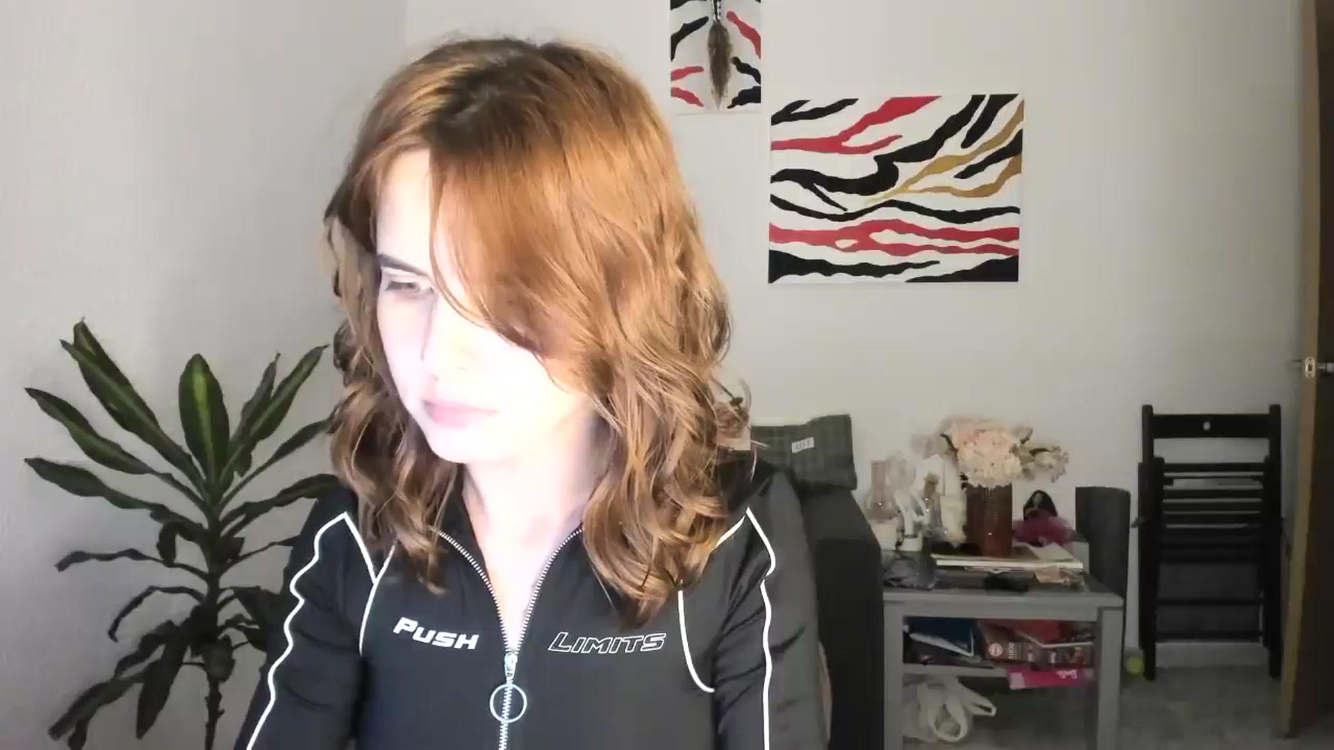 Gallery image thumbnail from AhahaGirl's myfreecams stream on, 11/05/2025, 17:58 image 10 of 20