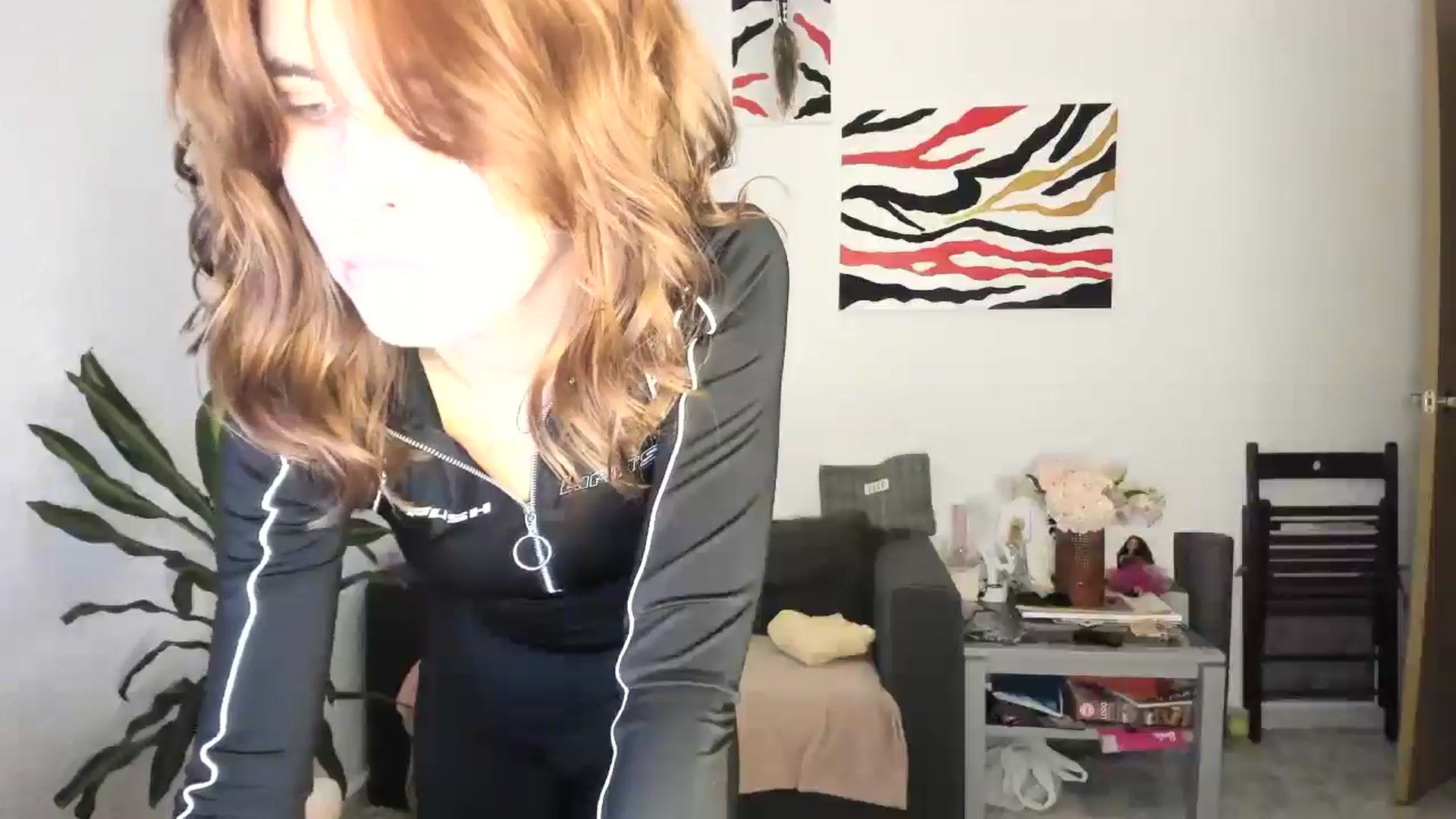 Gallery image thumbnail from AhahaGirl's myfreecams stream on, 11/05/2025, 17:58 image 11 of 20