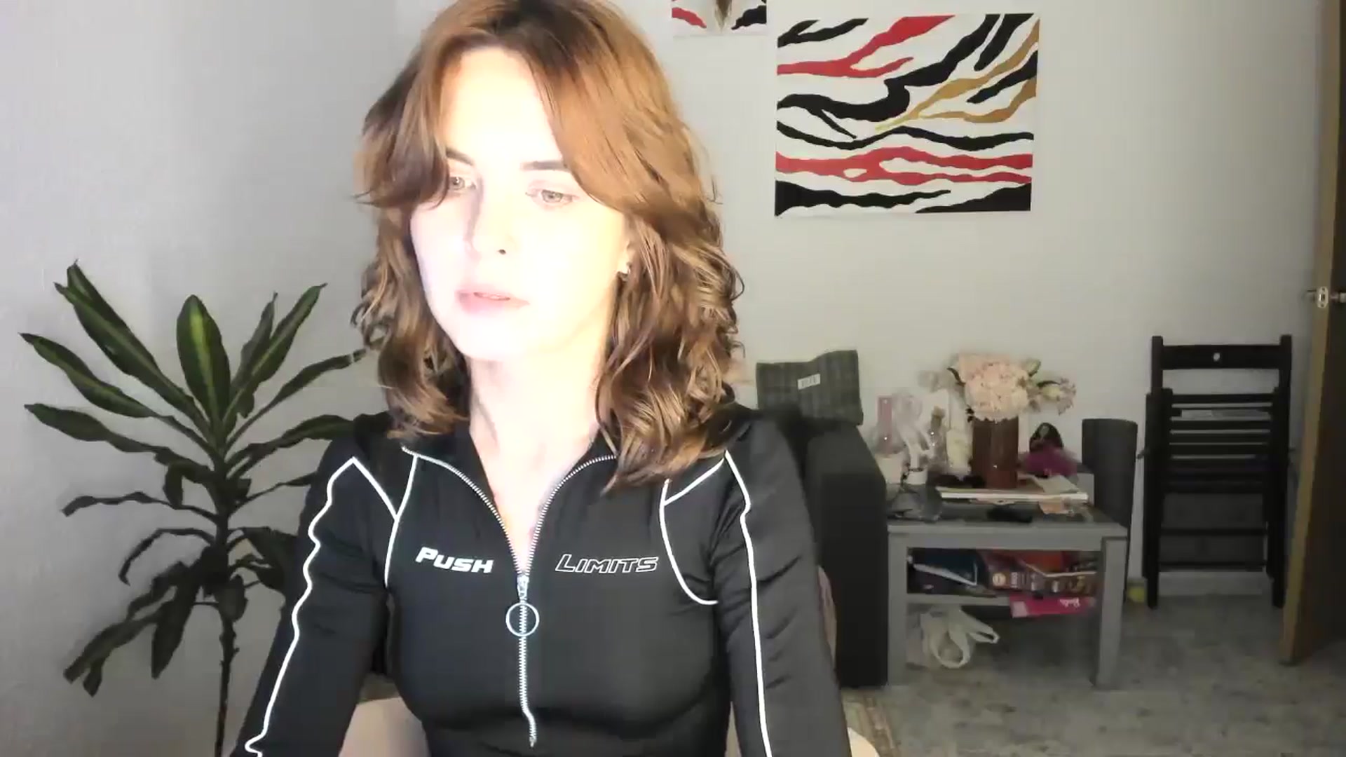 Gallery image thumbnail from AhahaGirl's myfreecams stream on, 11/05/2025, 17:58 image 4 of 20