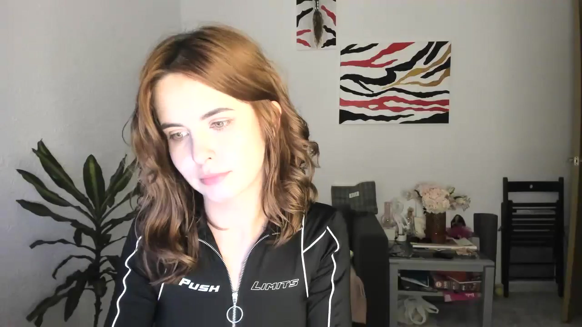 Gallery image thumbnail from AhahaGirl's myfreecams stream on, 11/05/2025, 17:58 image 18 of 20