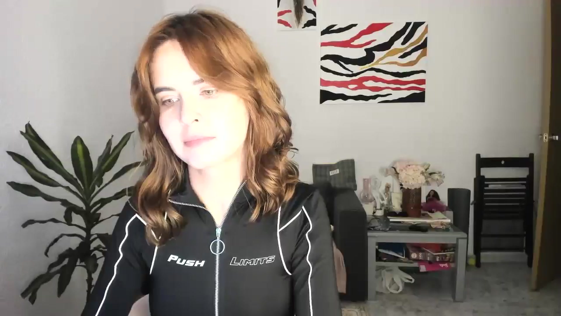 Gallery image thumbnail from AhahaGirl's myfreecams stream on, 11/05/2025, 19:04 image 17 of 20