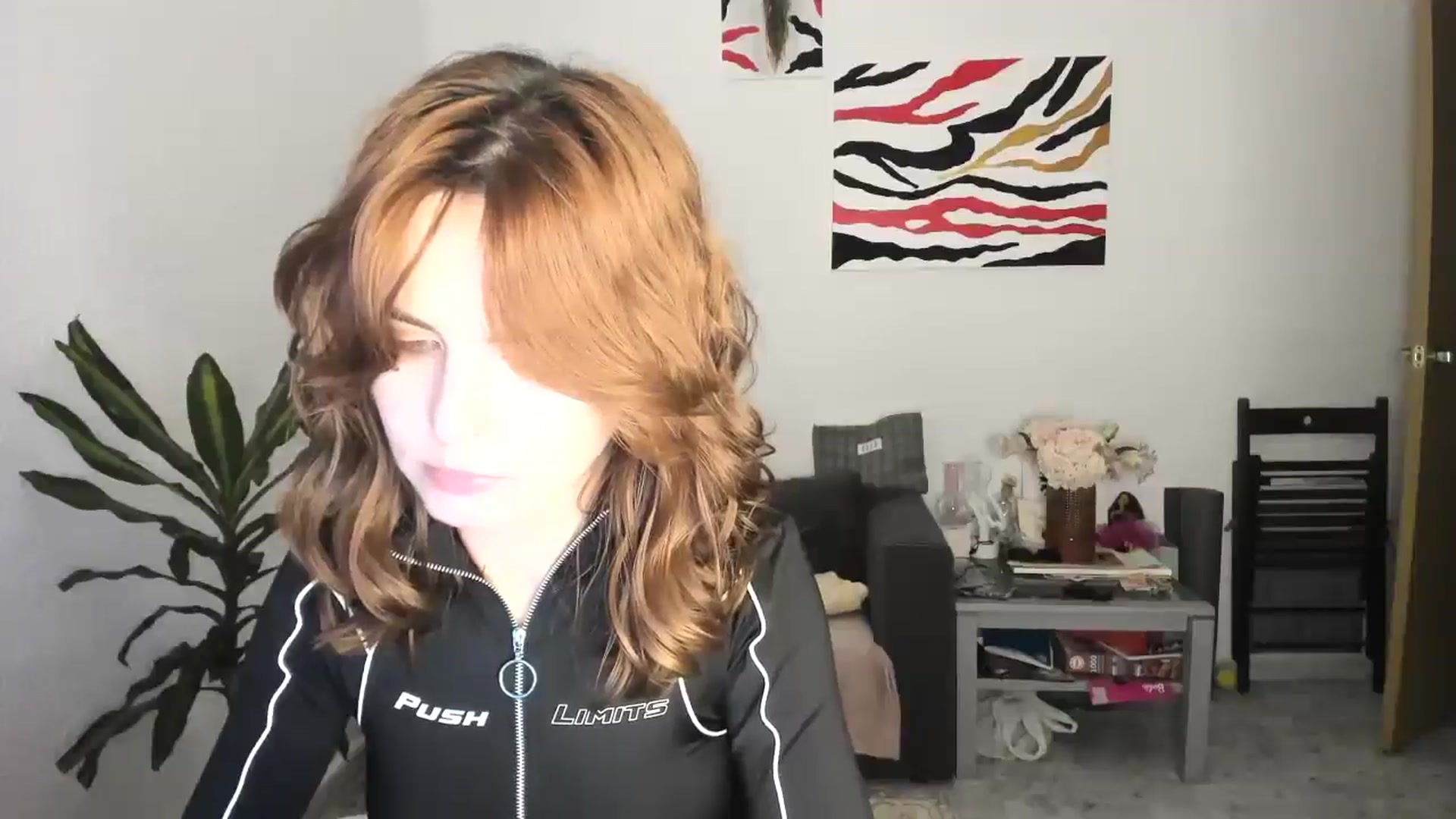 Gallery image thumbnail from AhahaGirl's myfreecams stream on, 11/05/2025, 19:04 image 5 of 20