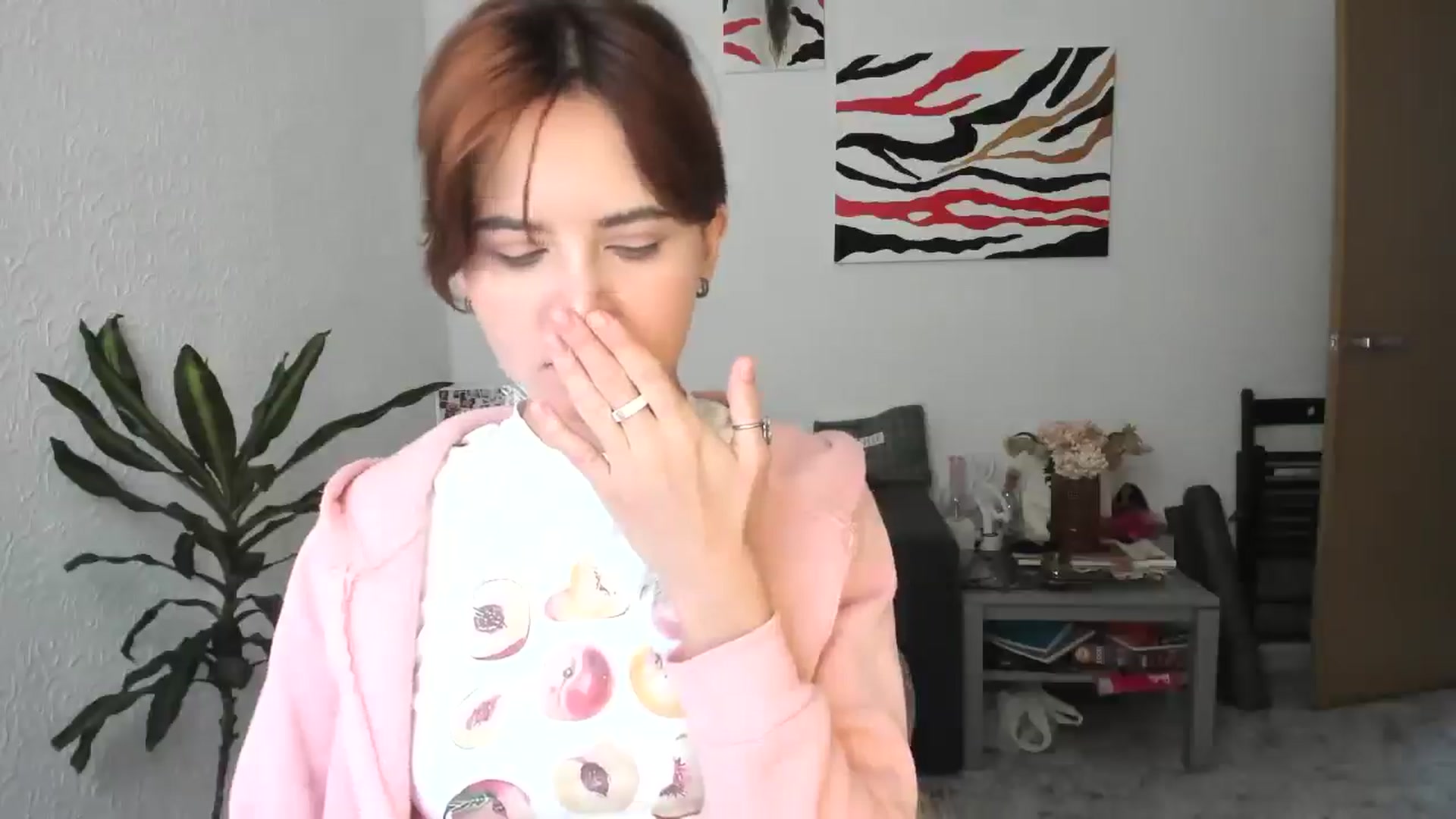 Gallery image thumbnail from AhahaGirl's myfreecams stream on, 11/10/2025, 11:00 image 12 of 20