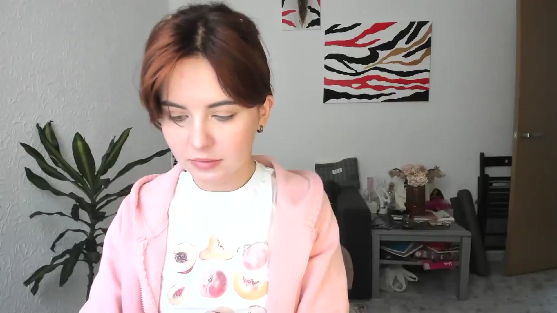 Gallery image thumbnail from AhahaGirl's myfreecams stream on, 11/10/2025, 11:00 image 7 of 20